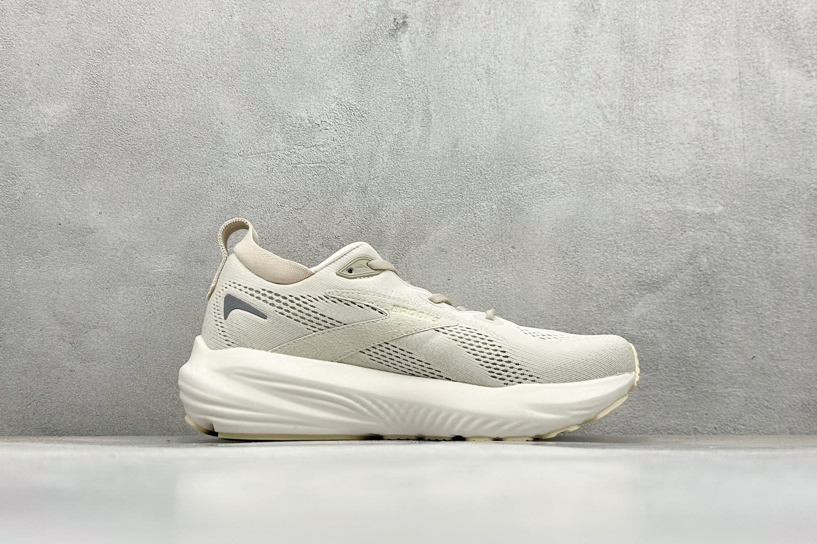 190 Z版Brooks 布鲁克斯 Glycerin 22 超弹轻盈跑步鞋 110445 1D 252