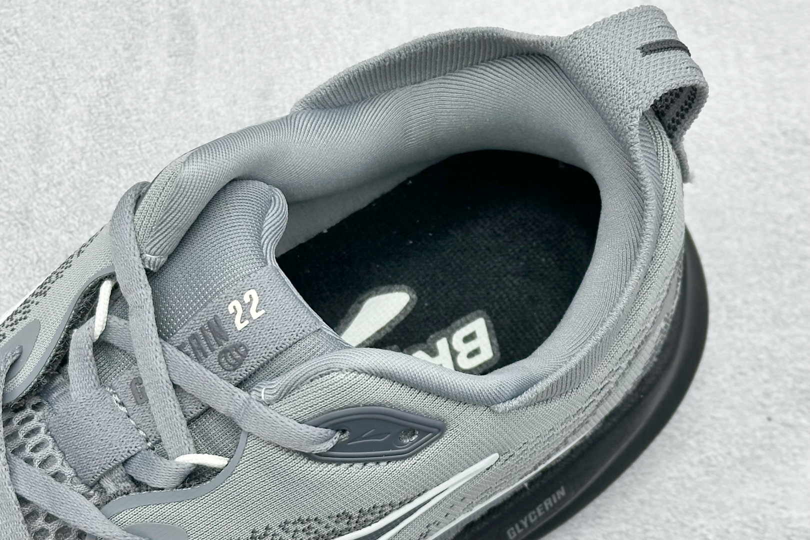 190 Z版Brooks 布鲁克斯 Glycerin 22 超弹轻盈跑步鞋 110445 1D 078-Chinese UA Cheap High Quatity Brand Clothes Bags handbags Sneakers wholesale wholesaler seller from China Factory suppliers Fashion Clothing Shoes best Quality Beautiful Price 190 Z版Brooks 布鲁克斯 Glycerin 22 超弹轻盈跑步鞋 110445 1D 078