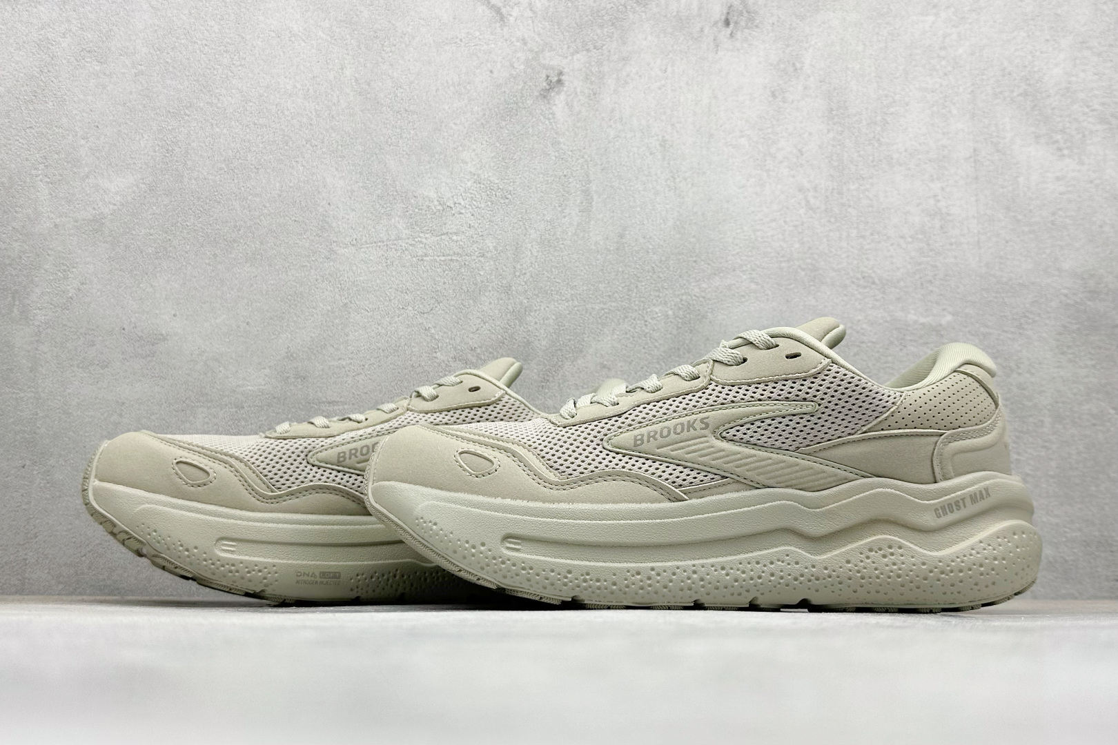 180 Z版Brooks Gho se 布鲁克斯 透气缓震支撑休闲运动慢跑鞋 110444 1D 006