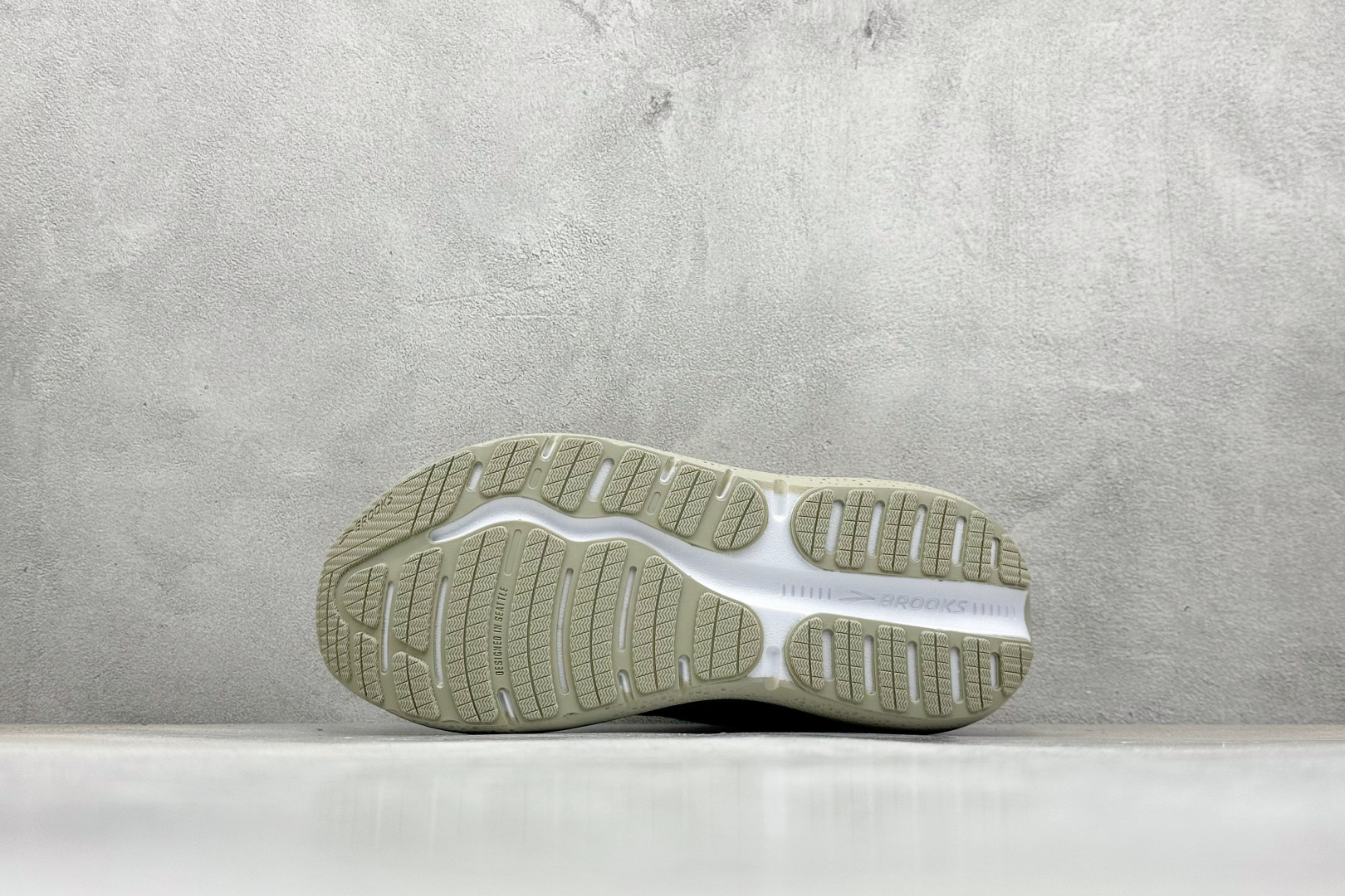 180 Z版Brooks Gho se 布鲁克斯 透气缓震支撑休闲运动慢跑鞋 110444 1D 006