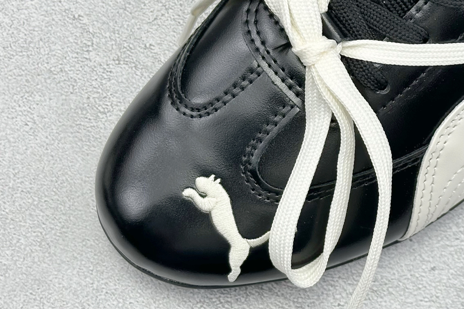 TG版Rose x PUMA彪马 Speedcat 系列 联名款 赛车 德训双鞋带 绑带休闲运动低帮板鞋 404390-01