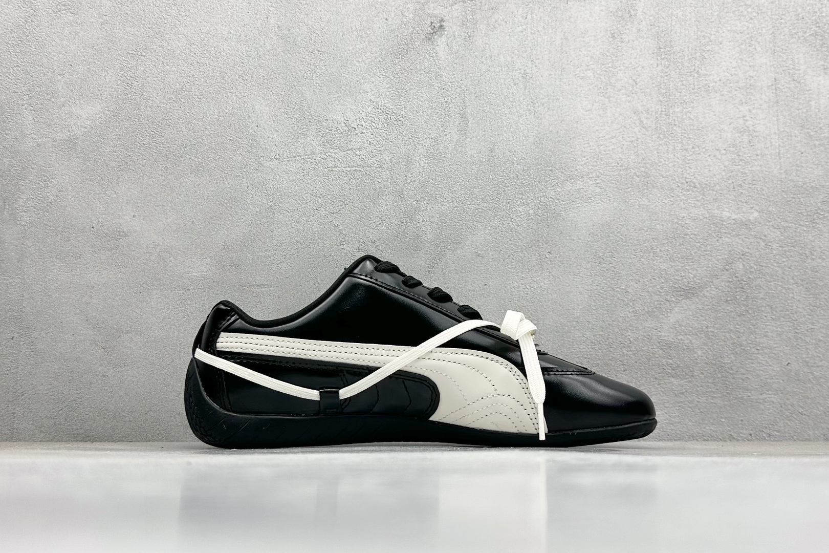 TG版Rose x PUMA彪马 Speedcat 系列 联名款 赛车 德训双鞋带 绑带休闲运动低帮板鞋 404390-01