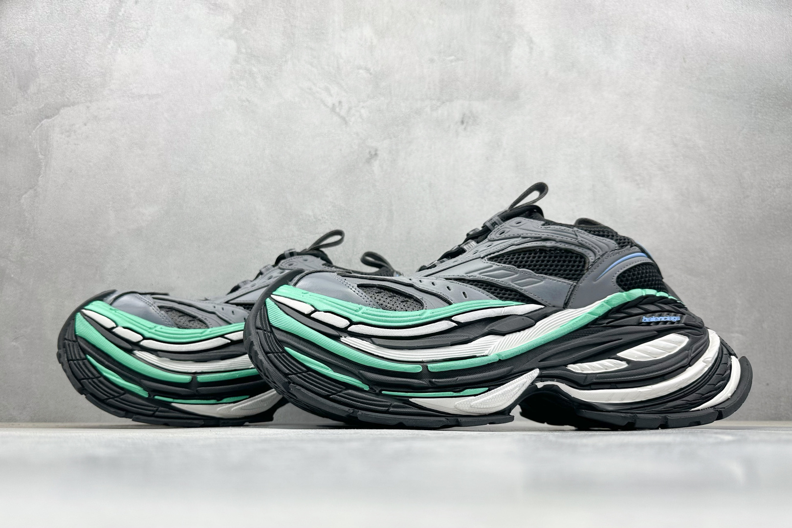 400 OK巴黎Balenciaga 6XL 纯原版本强势出货 重工打造 所有配件均通过定做出产正品裁片 正确字体电绣 粗细 位置 大小正确 侧边TPU 透气孔匹配意产原版-Chinese UA Cheap High Quatity Brand Clothes Bags handbags Sneakers wholesale wholesaler seller from China Factory suppliers Fashion Clothing Shoes best Quality Beautiful Price 400 OK巴黎Balenciaga 6XL 纯原版本强势出货 重工打造 所有配件均通过定做出产正品裁片 正确字体电绣 粗细 位置 大小正确 侧边TPU 透气孔匹配意产原版