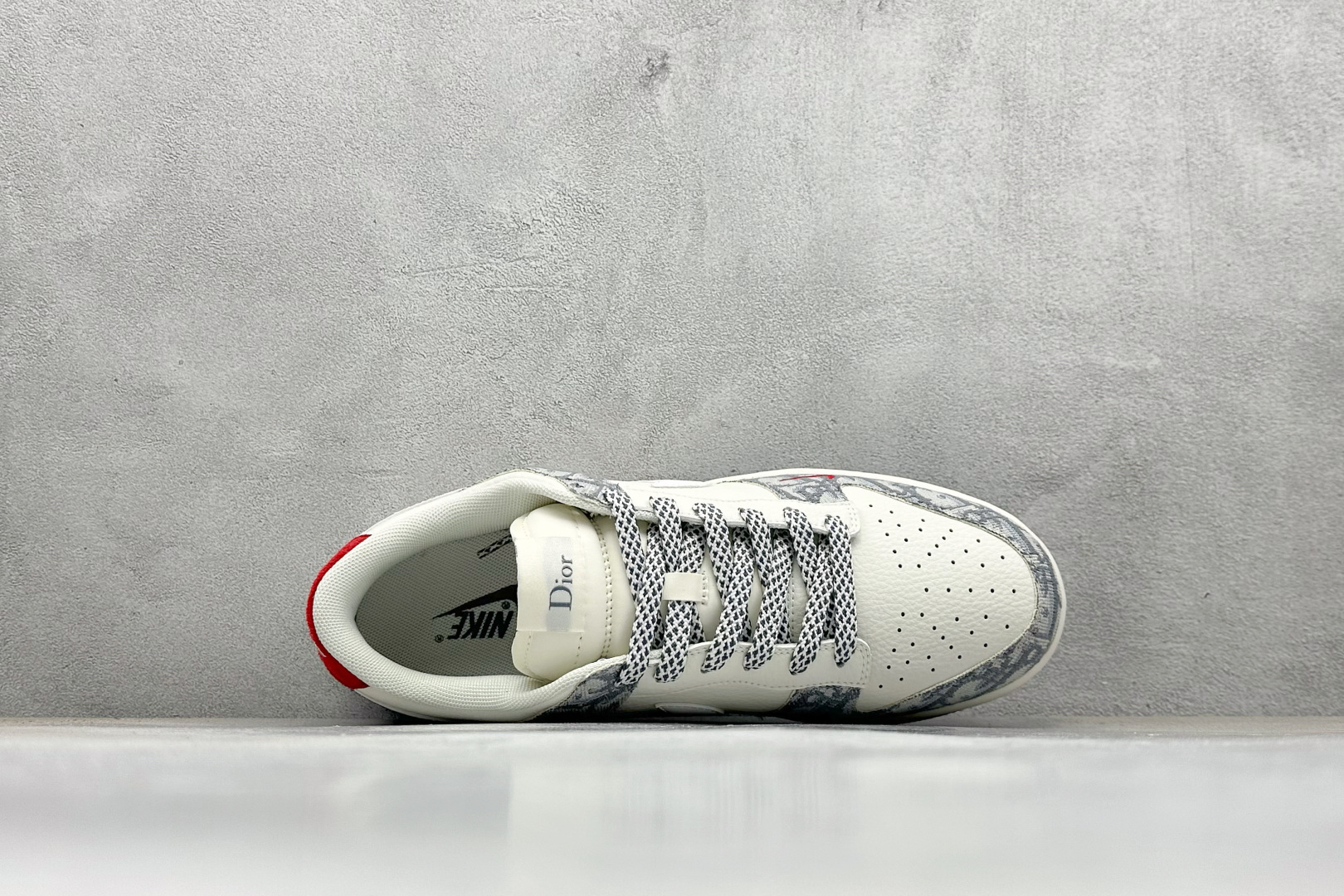 XC版Nike SB Dunk Low“迪奥灰花纹” 周年高端定制 低帮休闲板鞋 CS1688-122