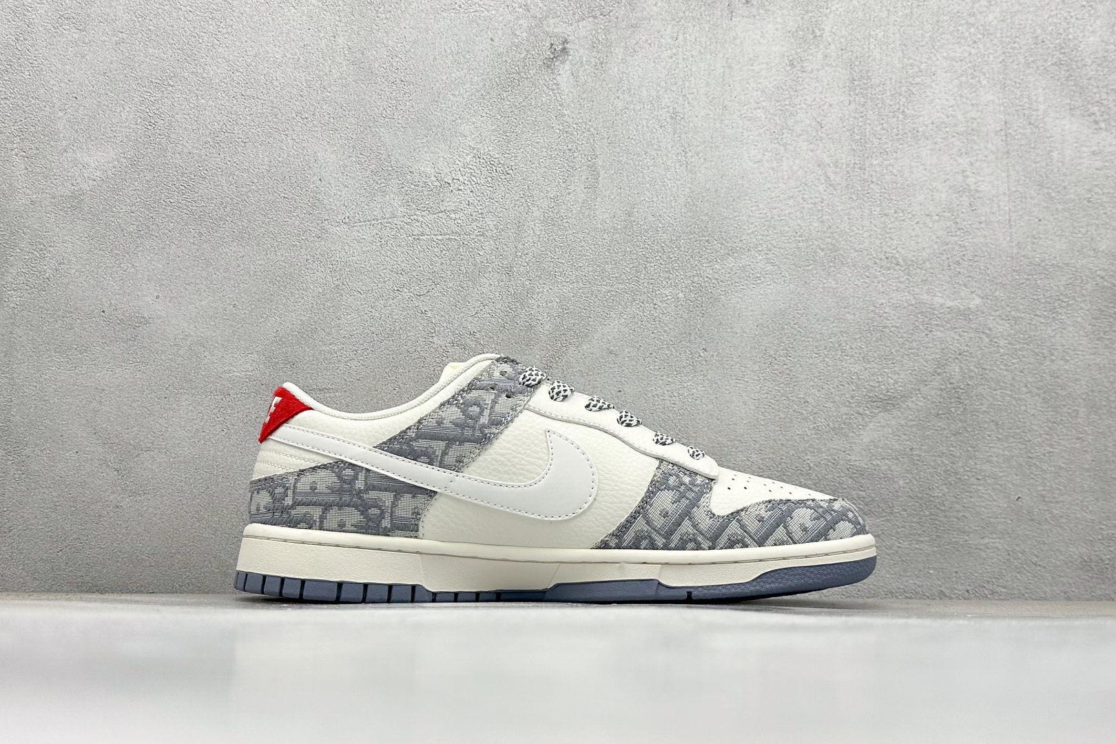 XC版Nike SB Dunk Low“迪奥灰花纹” 周年高端定制 低帮休闲板鞋 CS1688-122