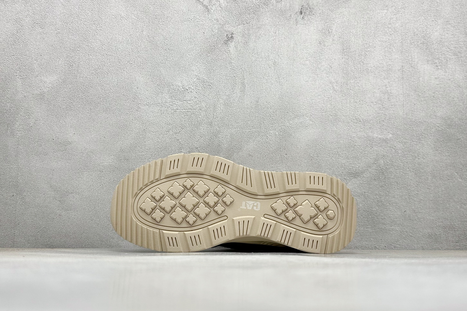 220 CAT/卡特 硬汉土机品牌 Tramp Hike Low 户外休闲低帮男鞋-Chinese UA Cheap High Quatity Brand Clothes Bags handbags Sneakers wholesale wholesaler seller from China Factory suppliers Fashion Clothing Shoes best Quality Beautiful Price 220 CAT/卡特 硬汉土机品牌 Tramp Hike Low 户外休闲低帮男鞋