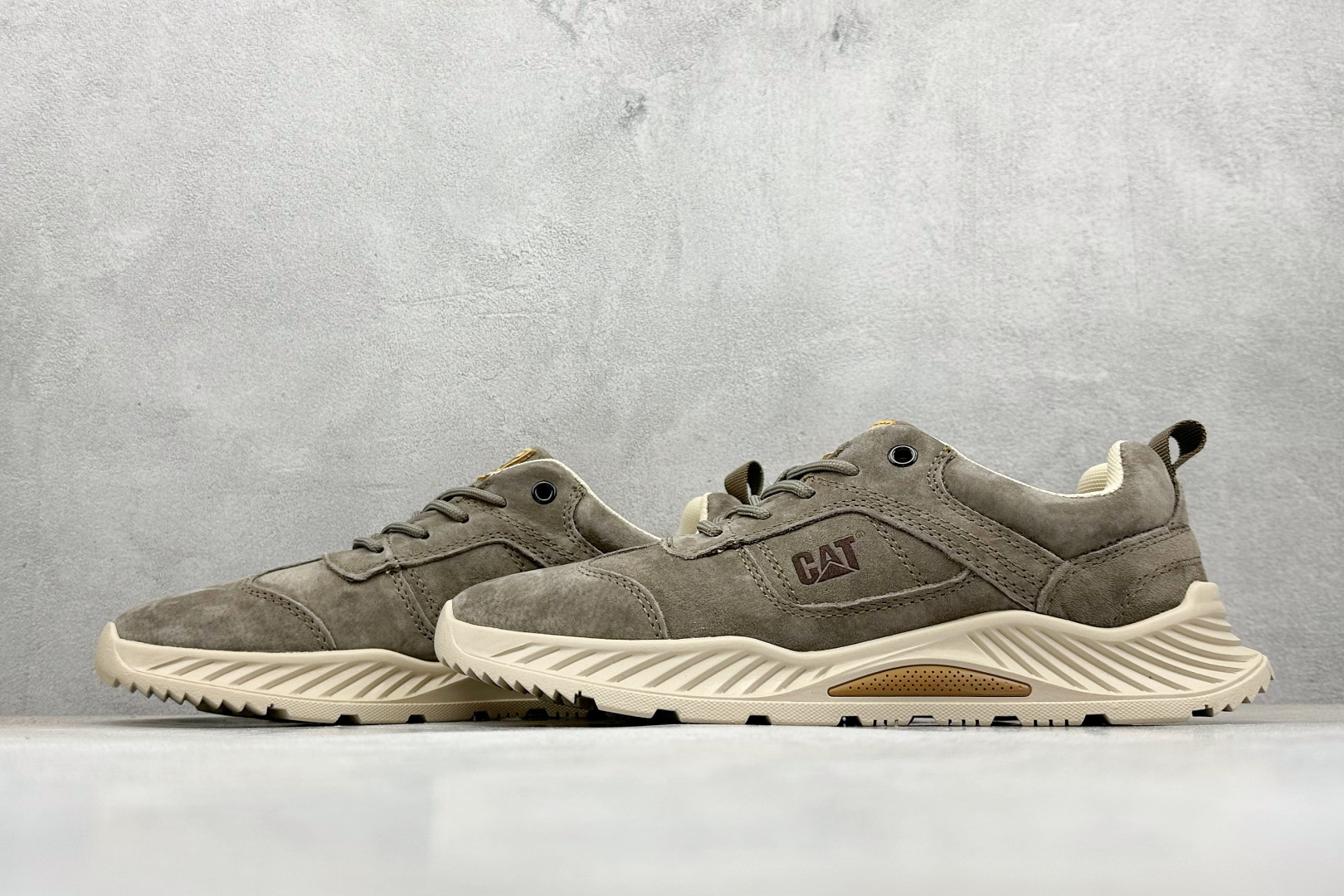 220 CAT/卡特 硬汉土机品牌 Tramp Hike Low 户外休闲低帮男鞋-Chinese UA Cheap High Quatity Brand Clothes Bags handbags Sneakers wholesale wholesaler seller from China Factory suppliers Fashion Clothing Shoes best Quality Beautiful Price 220 CAT/卡特 硬汉土机品牌 Tramp Hike Low 户外休闲低帮男鞋