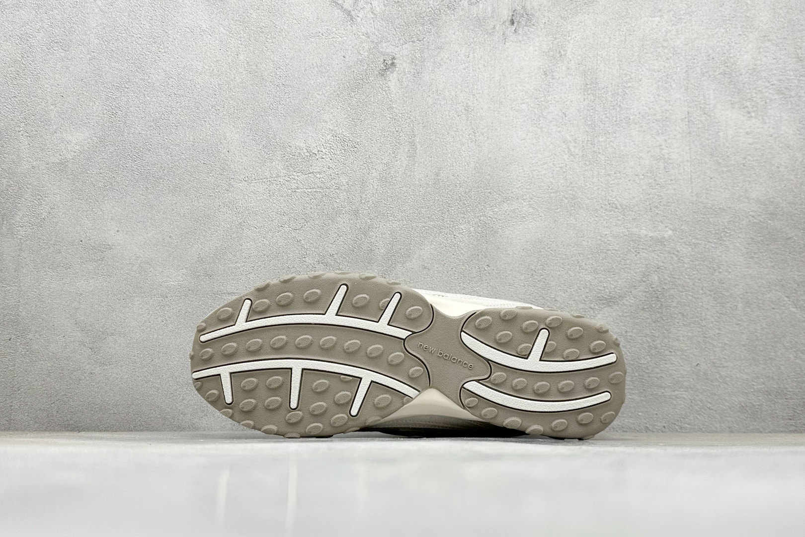 220 New Balance 204L 新百伦复古休闲运动百搭老爹跑步鞋 U204LMMC