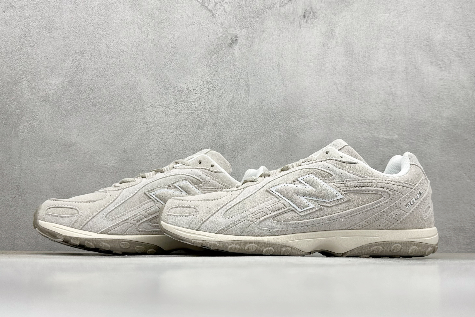 220 New Balance 204L 新百伦复古休闲运动百搭老爹跑步鞋 U204LMMC