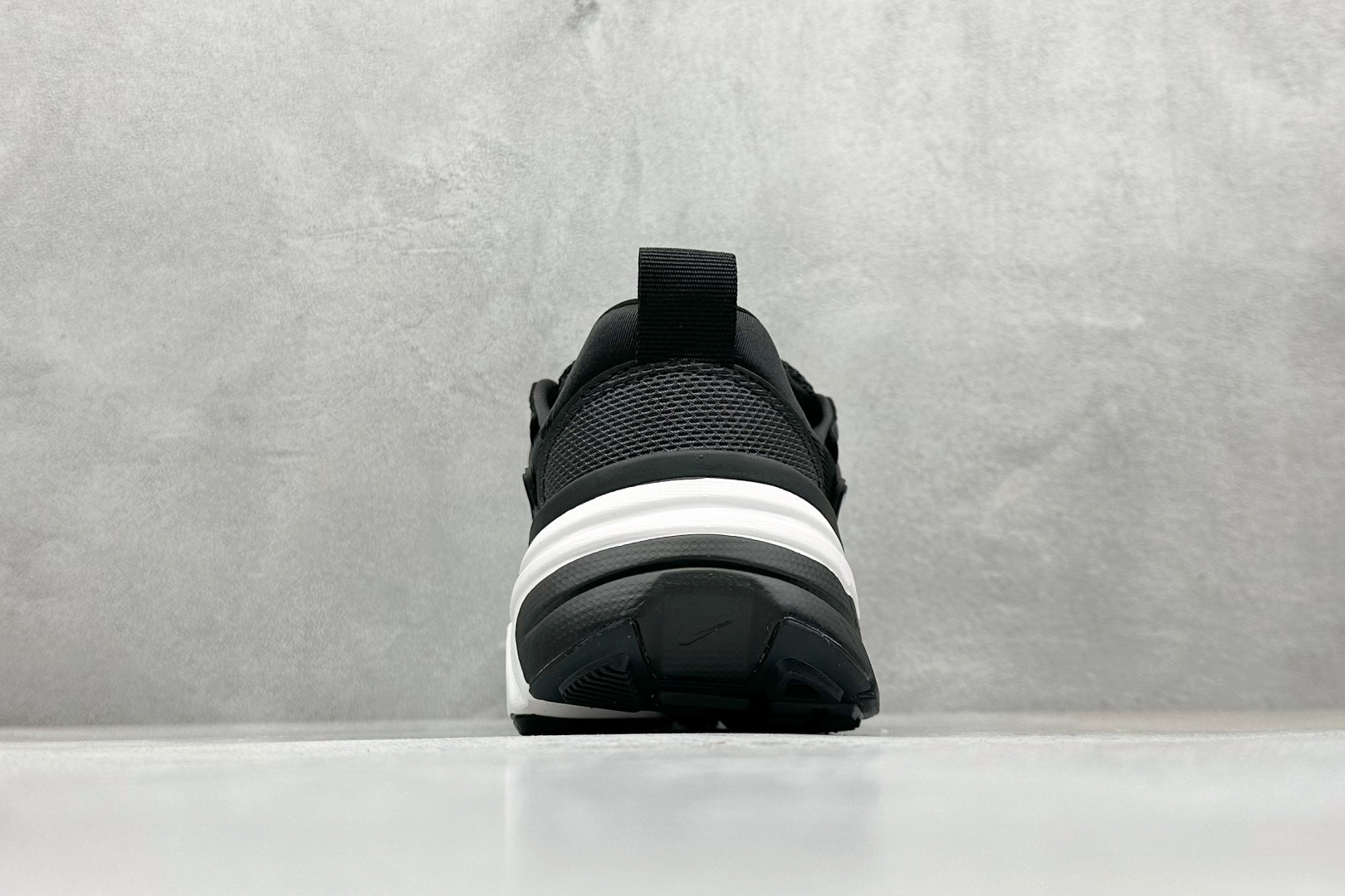 190 NK V2K Run 减震防滑复古低帮跑步鞋 FD0736-001