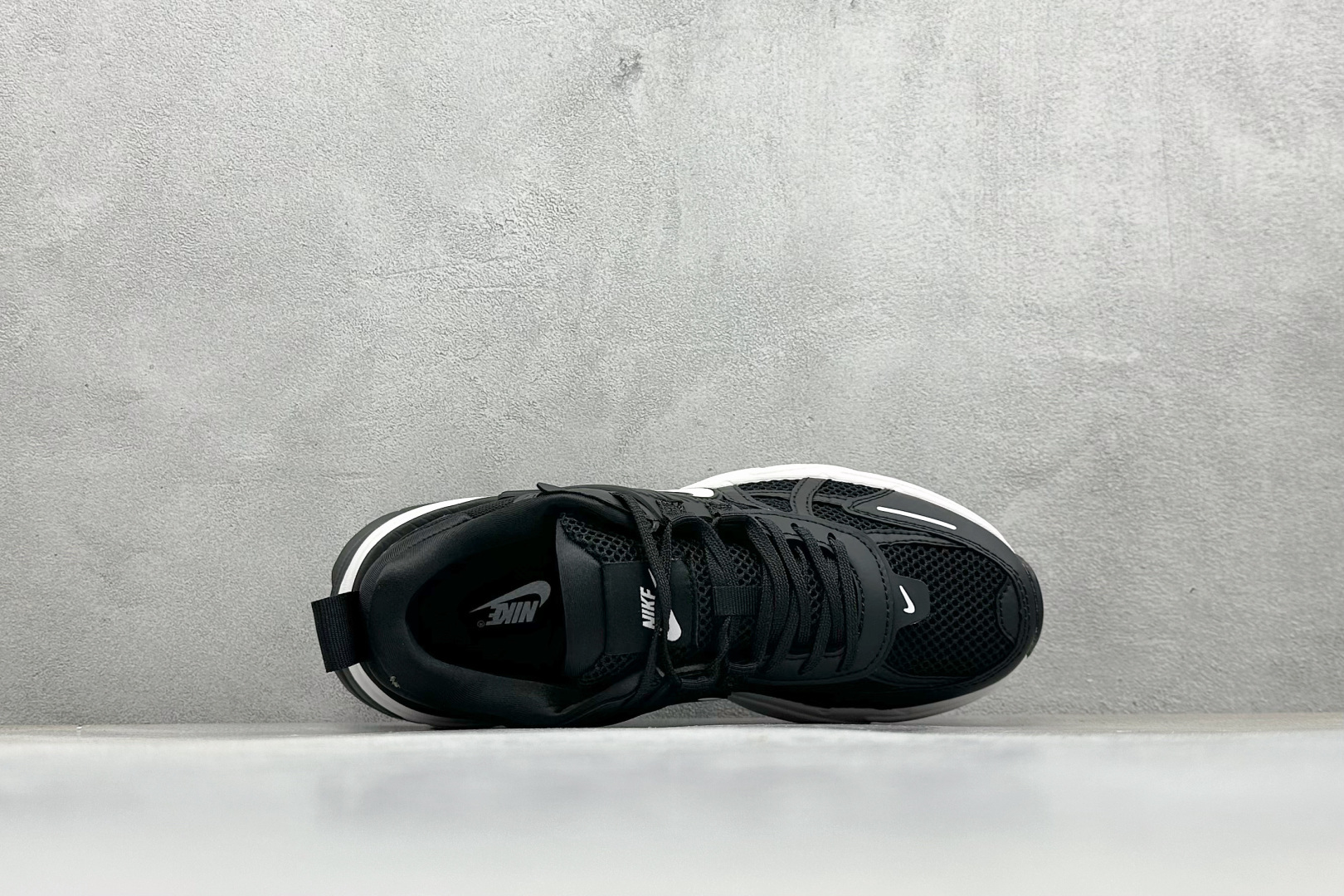 190 NK V2K Run 减震防滑复古低帮跑步鞋 FD0736-001