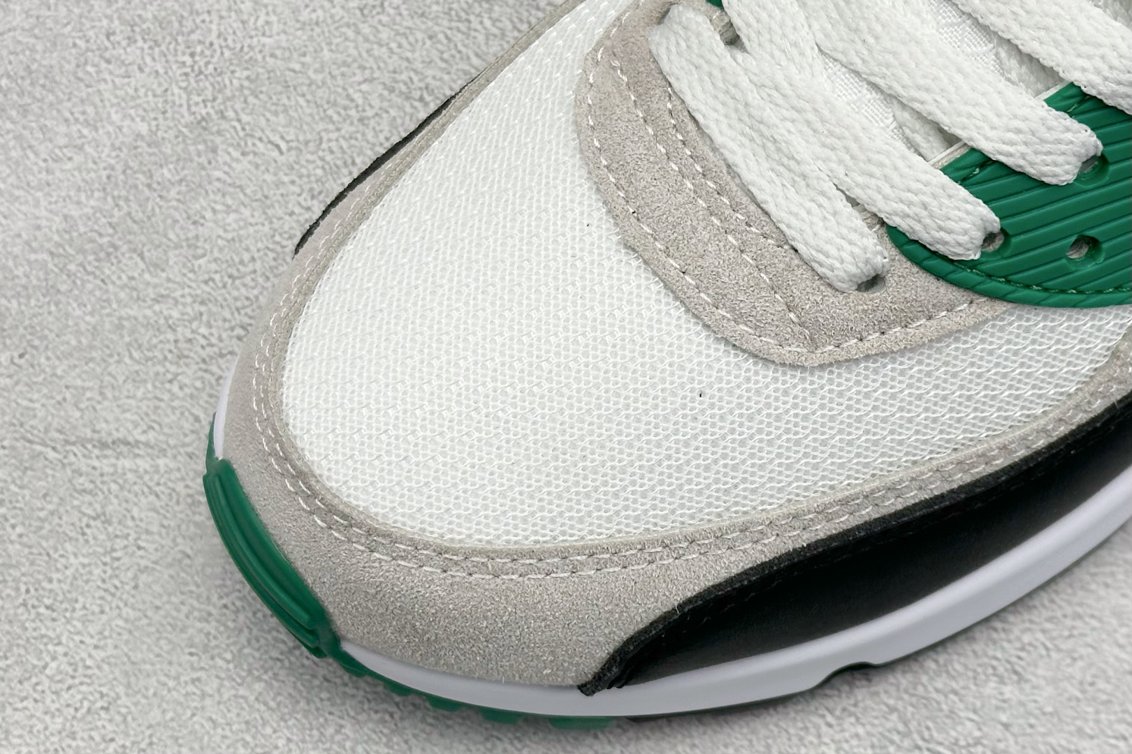 NK Air 90 气垫复古减震跑步鞋 FB9658-100