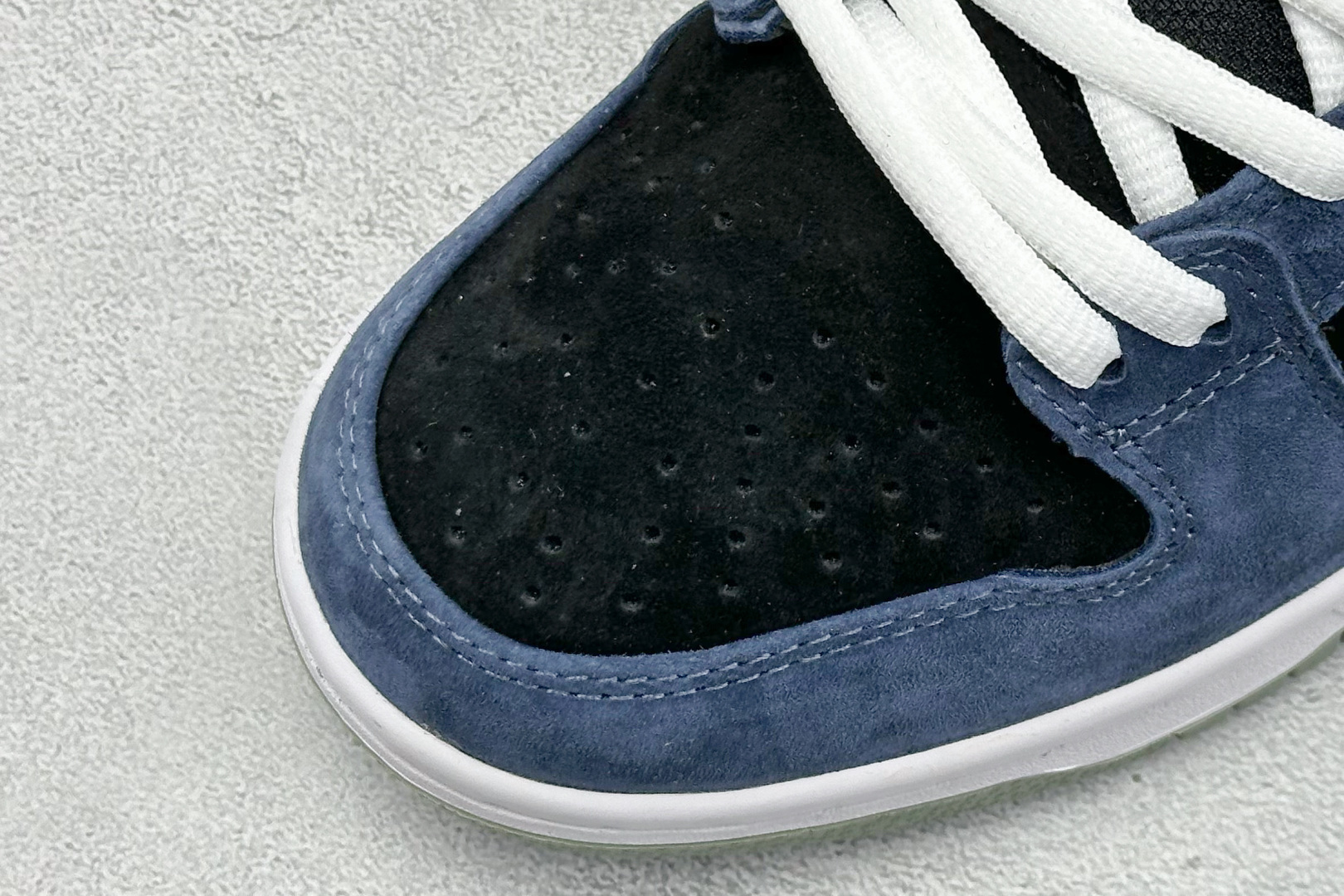 Nike SB Dunk Low 蓝红 HF3063-002 Nike SB Dunk Low 蓝红 HF3063-002