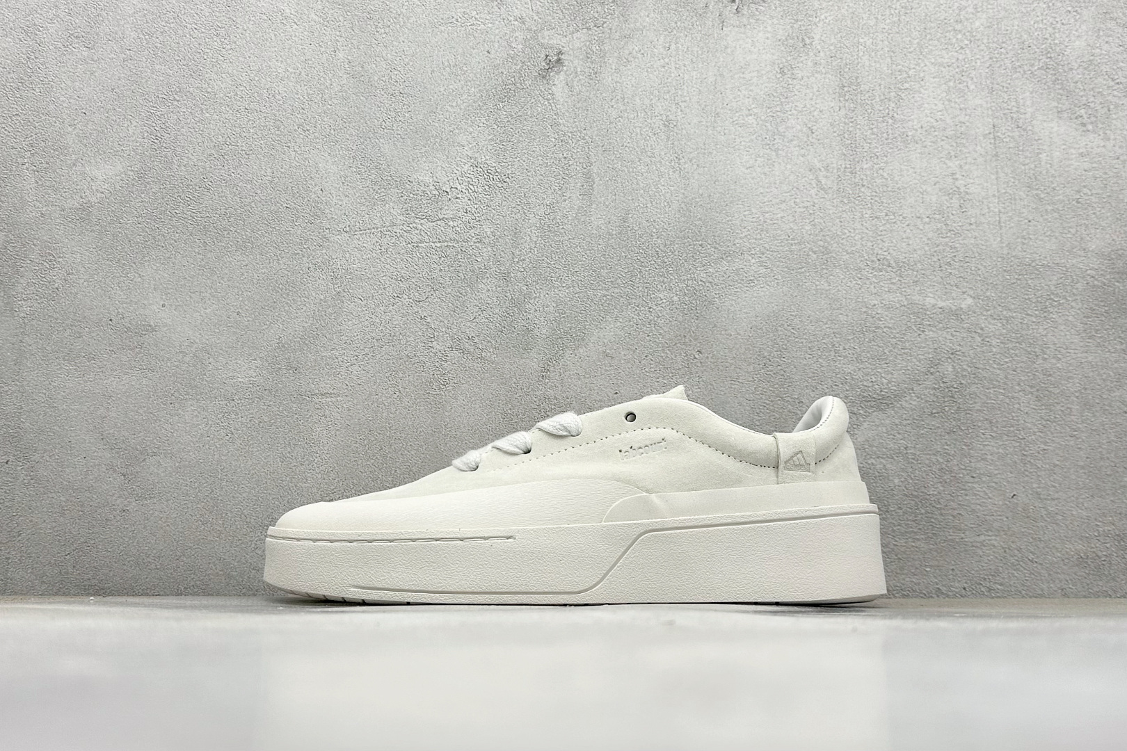 GW版AD Fos Labcourt Trainers 舒适百搭休闲低帮运动板鞋 ID6228