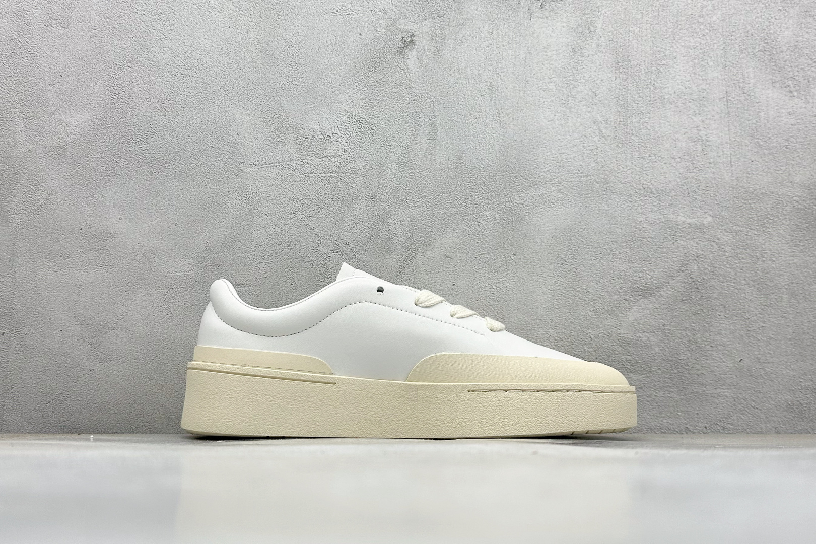 GW版AD Fos Labcourt Trainers 舒适百搭休闲低帮运动板鞋 IF1709