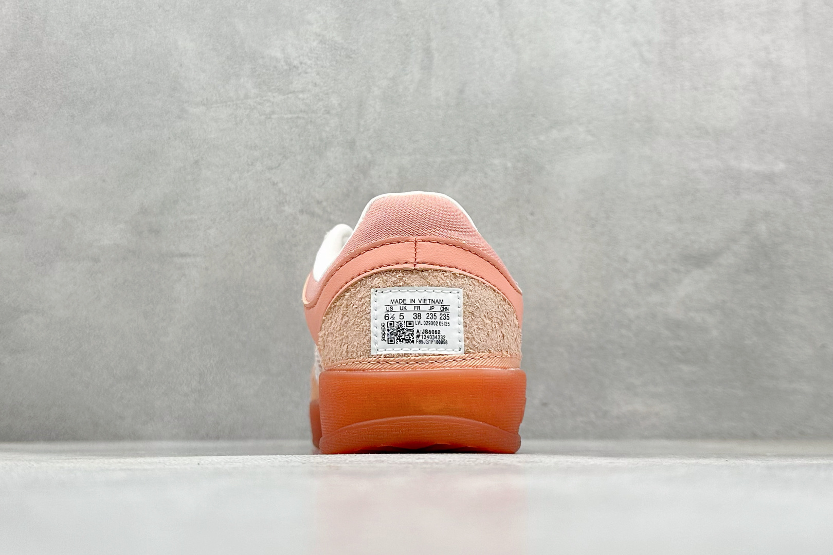 HY版Bad Bunny x Adidas Gazelle Indoor 联名款 三叶草复古休闲防滑耐磨低帮板鞋 JS5052