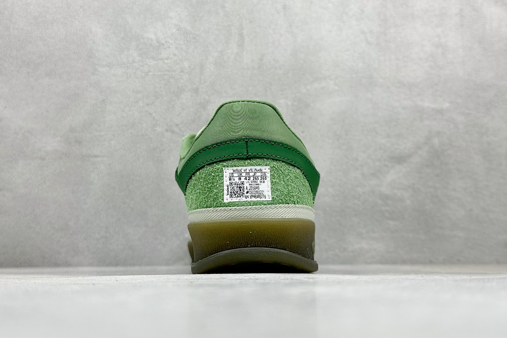 S2纯原Bad Bunny x AD 阿迪 Gazelle Indoor 坏痞兔联名低帮运动休闲板鞋 JS5049 S2纯原Bad Bunny x AD 阿迪 Gazelle Indoor 坏痞兔联名低帮运动休闲板鞋 JS5049