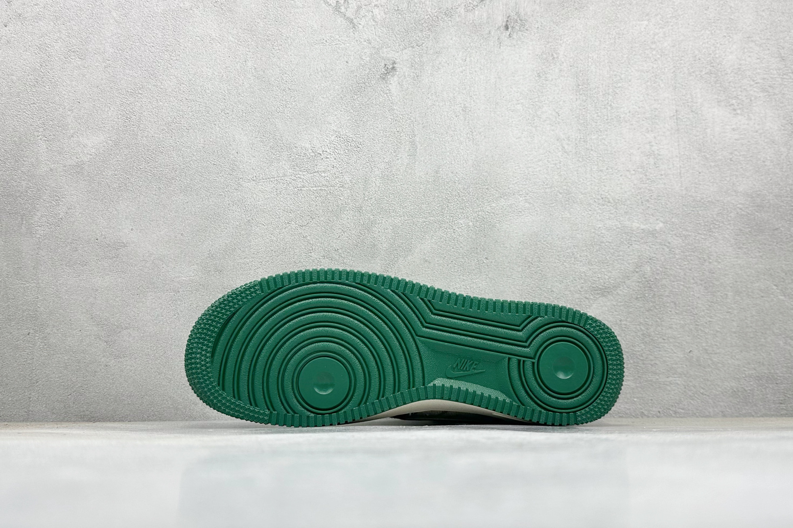 SC版Nike Air Force 1 Low 07 x GIVENCHY 绿白 DK0188-088