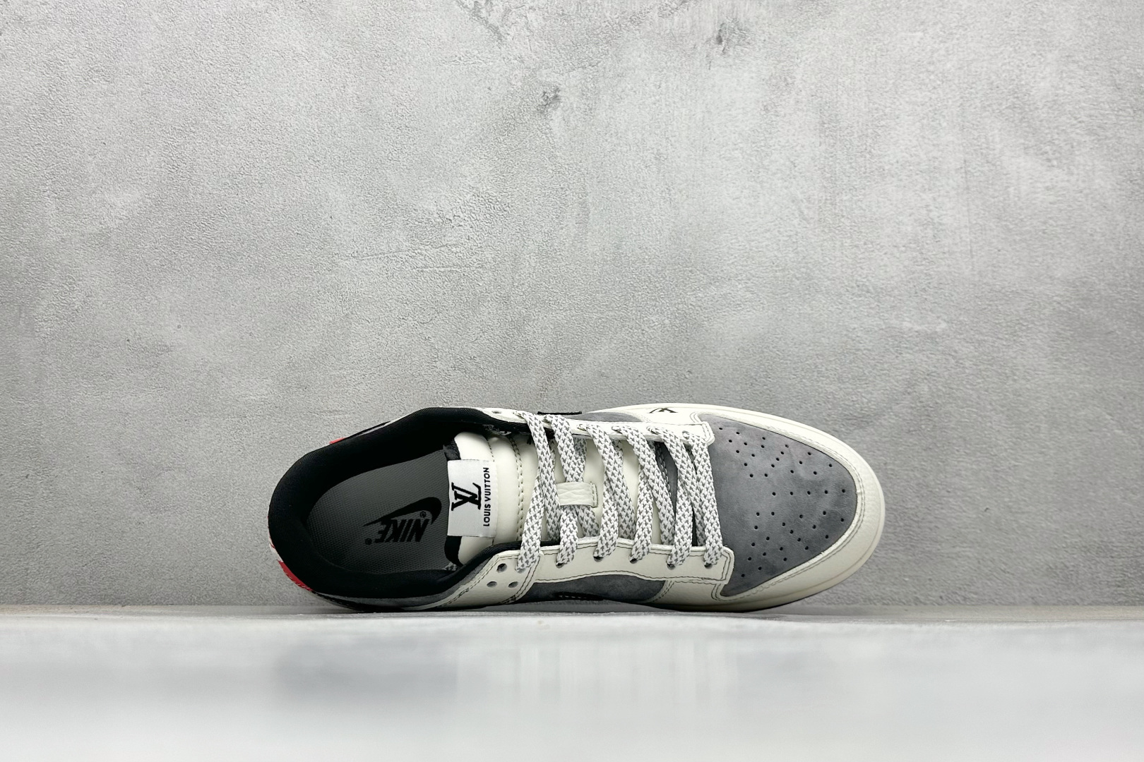 XC版Nike SB Dunk Low x Louis Vuitton xSuperme 白灰 CX5050-Y17