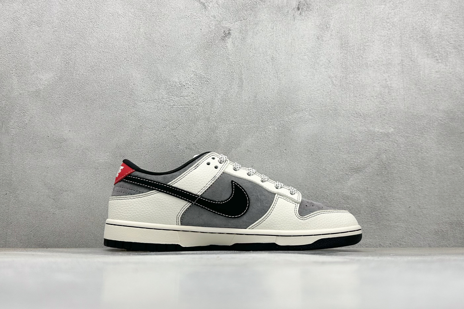 XC版Nike SB Dunk Low x Louis Vuitton xSuperme 白灰 CX5050-Y17