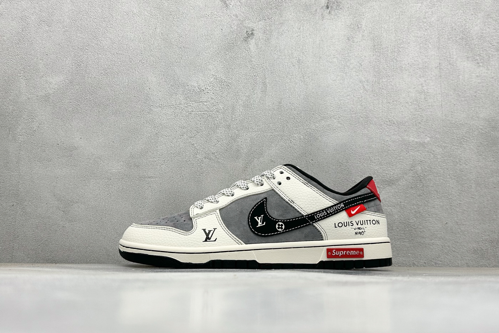 XC版Nike SB Dunk Low x Louis Vuitton xSuperme 白灰 CX5050-Y17