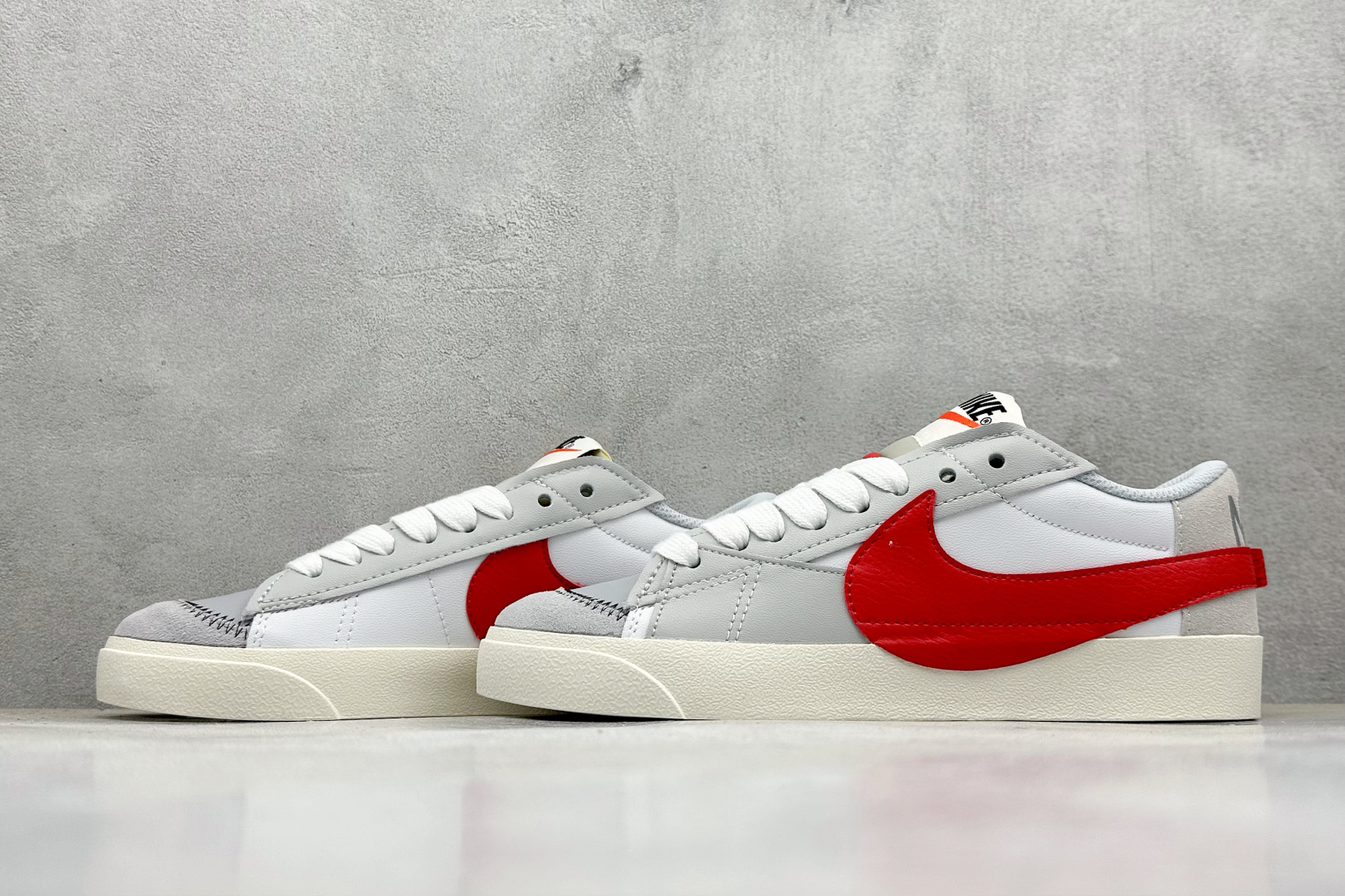 PG版Nike Blazer low 77 JUMBO 开括者大勾低帮休闲板鞋 DQ8769-100 PG版Nike Blazer low 77 JUMBO 开括者大勾低帮休闲板鞋 DQ8769-100