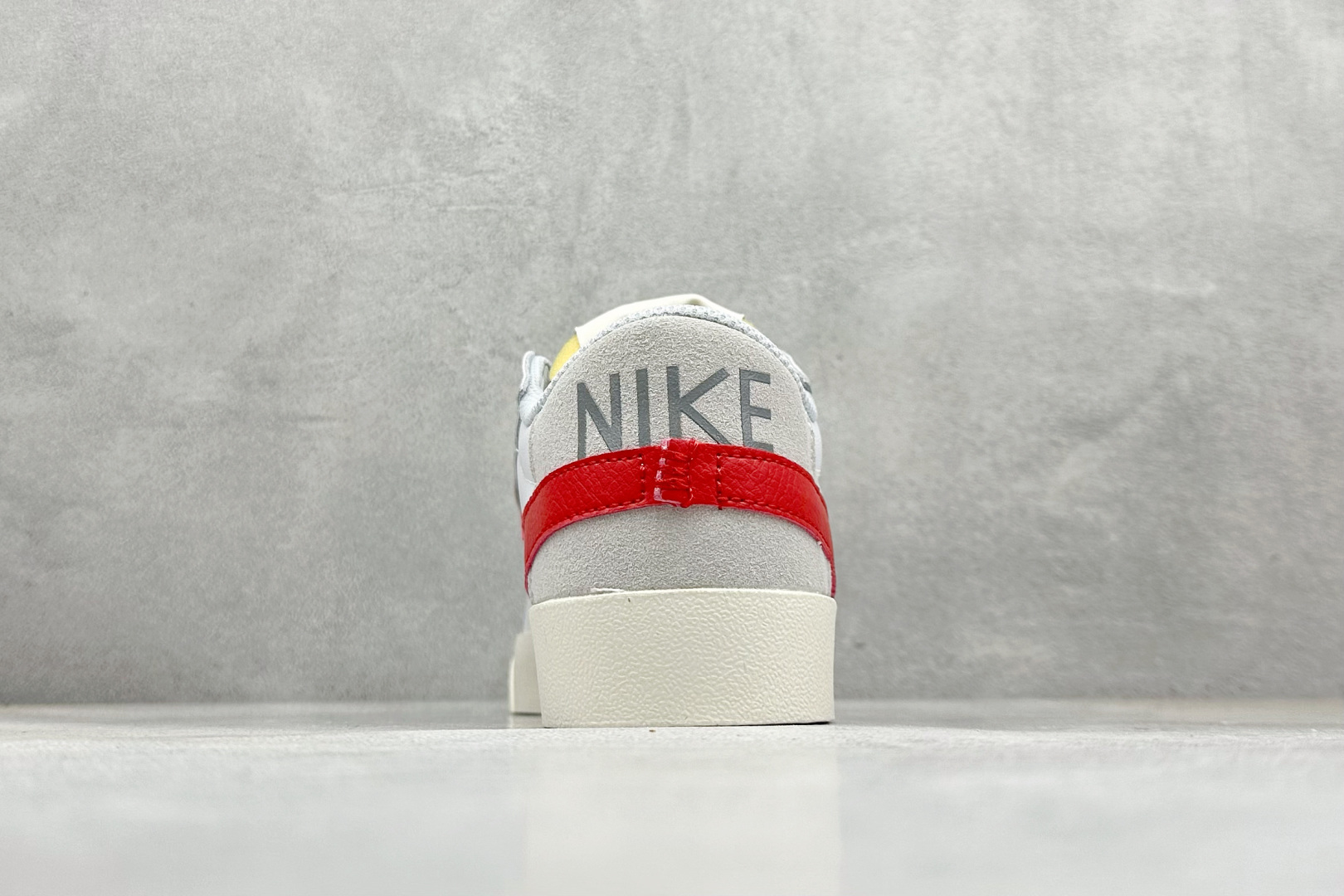 PG版Nike Blazer low 77 JUMBO 开括者大勾低帮休闲板鞋 DQ8769-100 PG版Nike Blazer low 77 JUMBO 开括者大勾低帮休闲板鞋 DQ8769-100