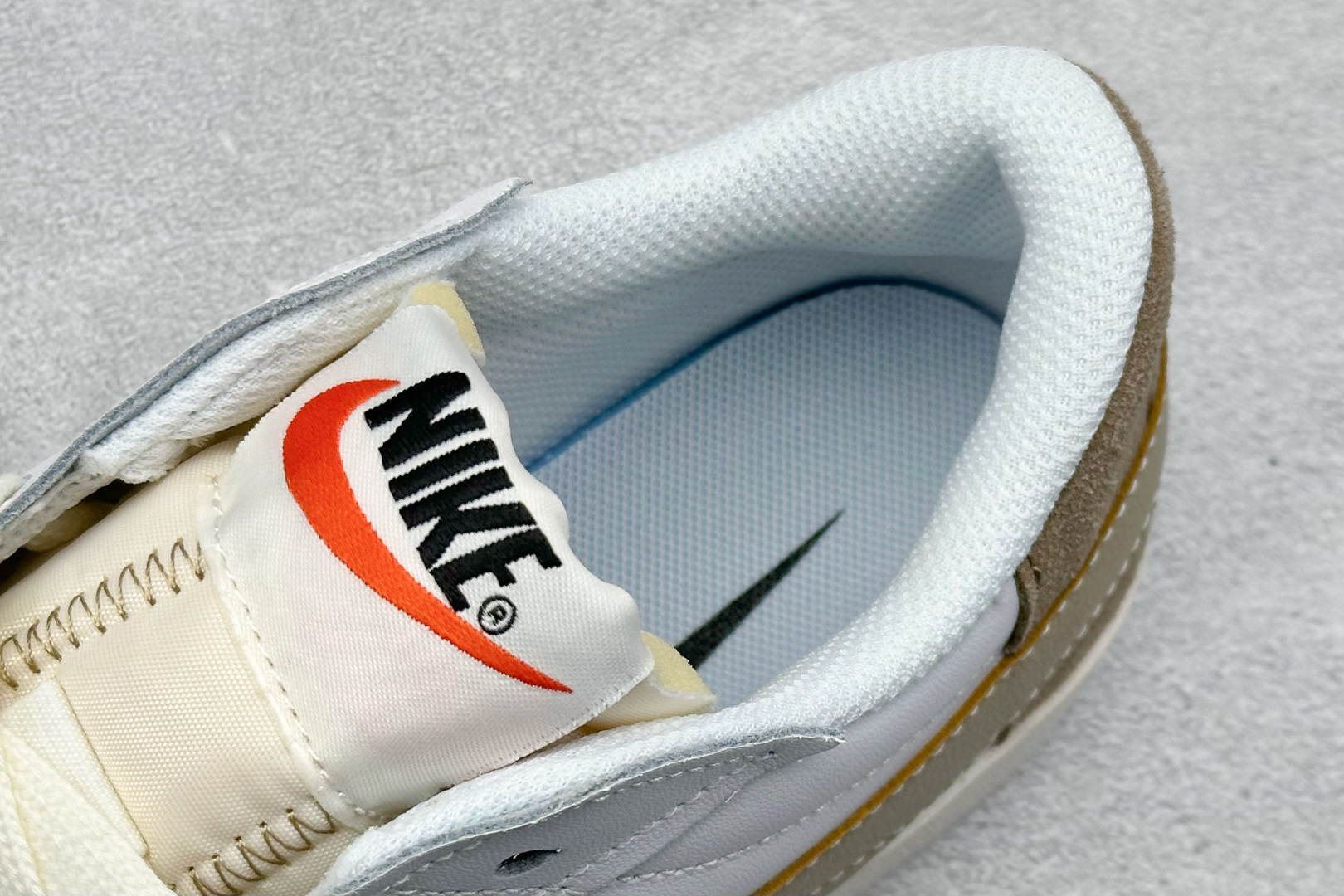 PG版Nike Blazer low 77 JUMBO 开括者大勾低帮休闲板鞋 DZ2772-121