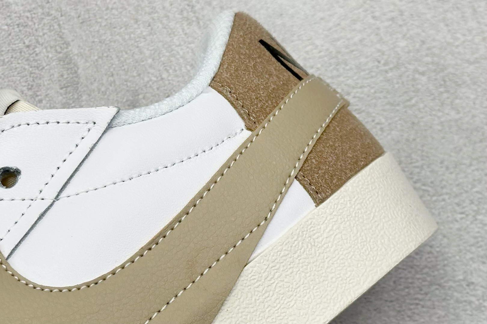 PG版Nike Blazer low 77 JUMBO 开括者大勾低帮休闲板鞋 DZ2772-121