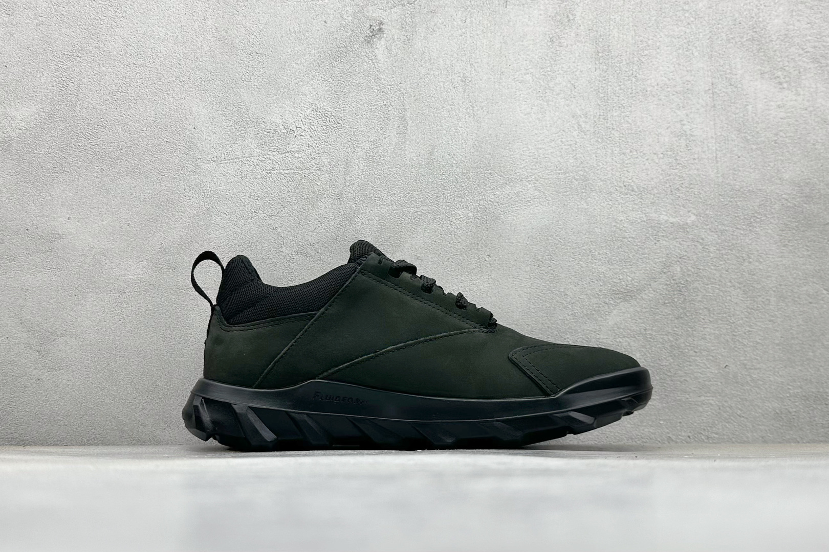 260 Ecco/爱步 百搭休闲老爹运动健步鞋 头层磨砂牛皮经典和现代工艺品质融合 820314