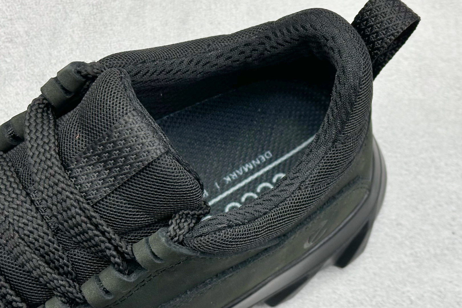 260 Ecco/爱步 百搭休闲老爹运动健步鞋 头层磨砂牛皮经典和现代工艺品质融合 820314