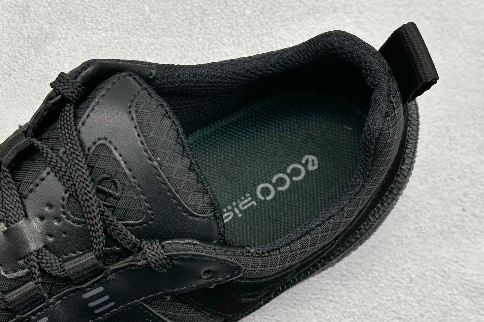 300 ECCO爱步运动休闲鞋 轻便缓震跑步鞋 802433-Chinese UA Cheap High Quatity Brand Clothes Bags handbags Sneakers wholesale wholesaler seller from China Factory suppliers Fashion Clothing Shoes best Quality Beautiful Price 300 ECCO爱步运动休闲鞋 轻便缓震跑步鞋 802433