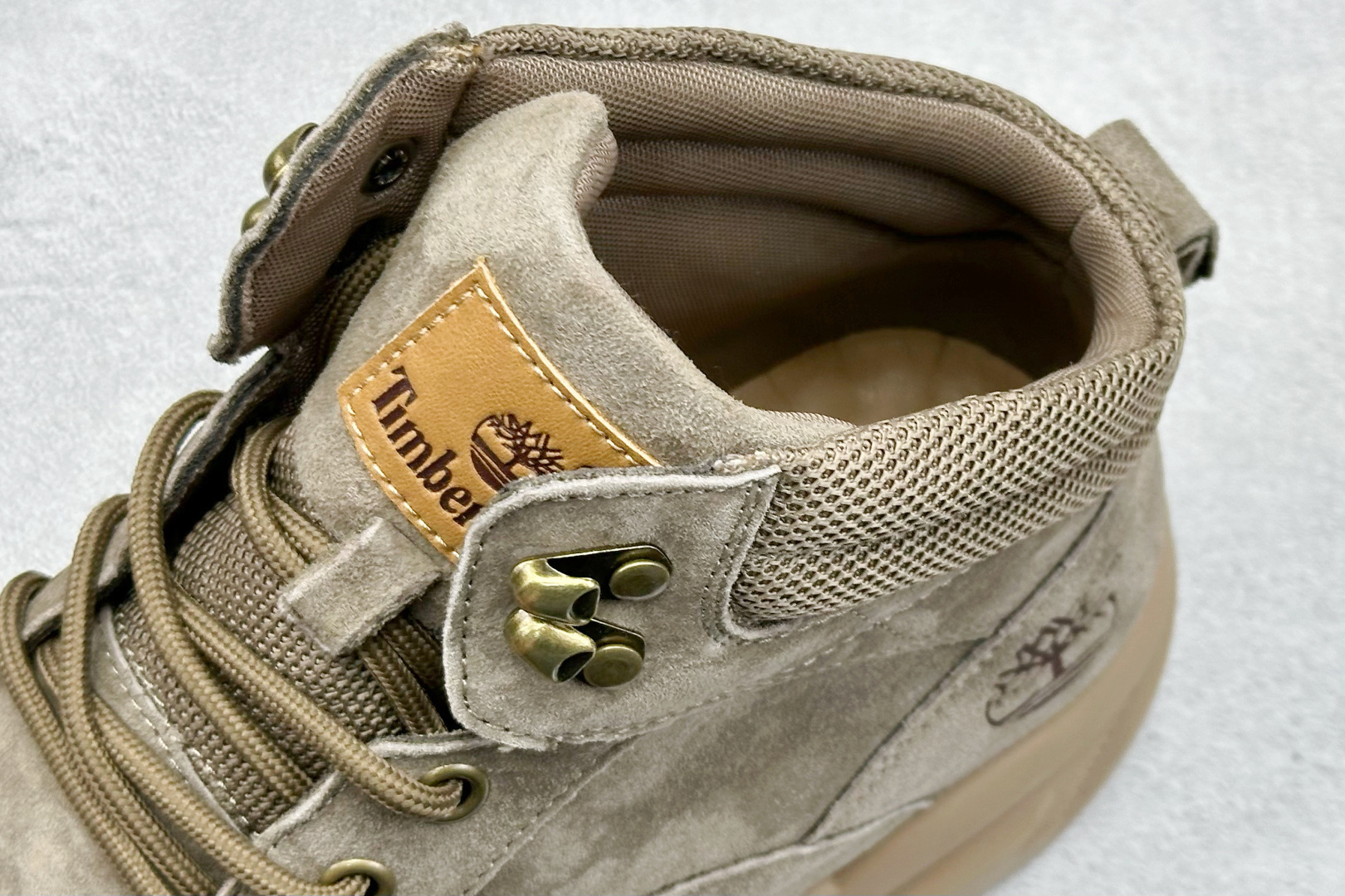 280 Timberland添柏岚/天伯伦户外中帮休闲大黄靴系列 TB10088