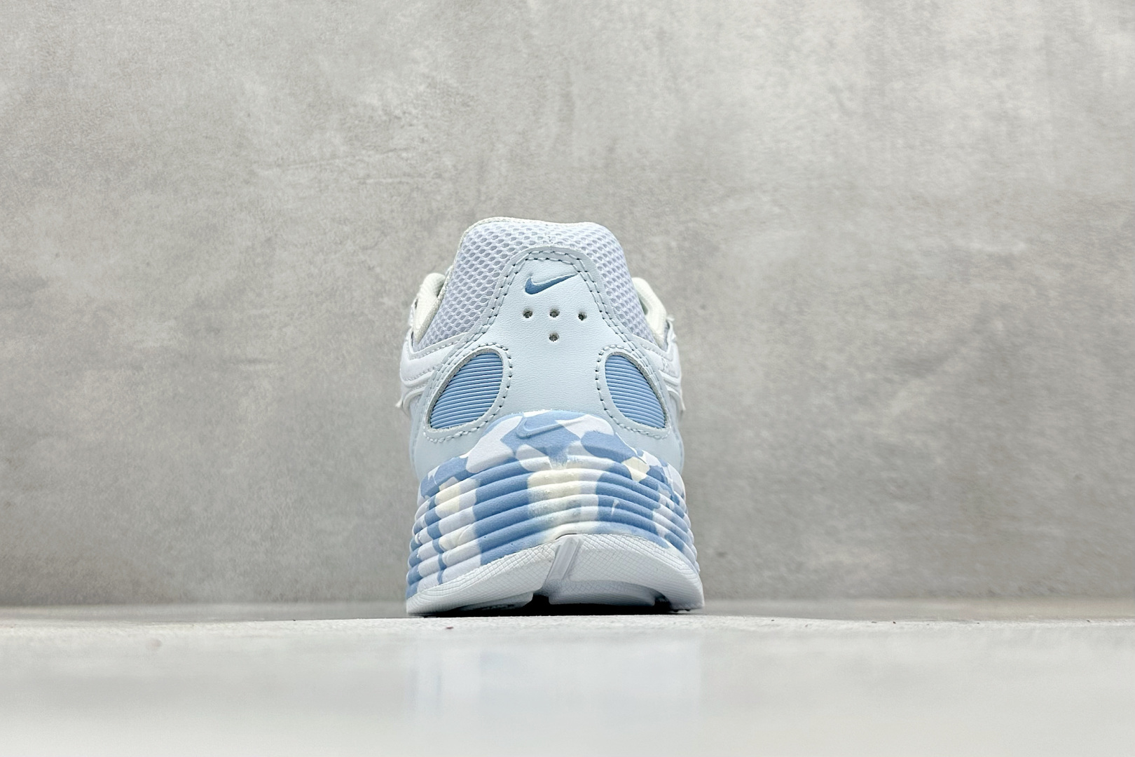 Nike P-6000 系列低帮复古老爹风休闲运动舒适慢跑鞋 CV2209-111