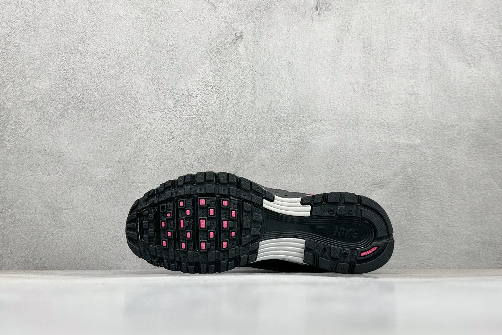 Nike P-6000 系列低帮复古老爹风休闲运动舒适慢跑鞋 CD6404-600