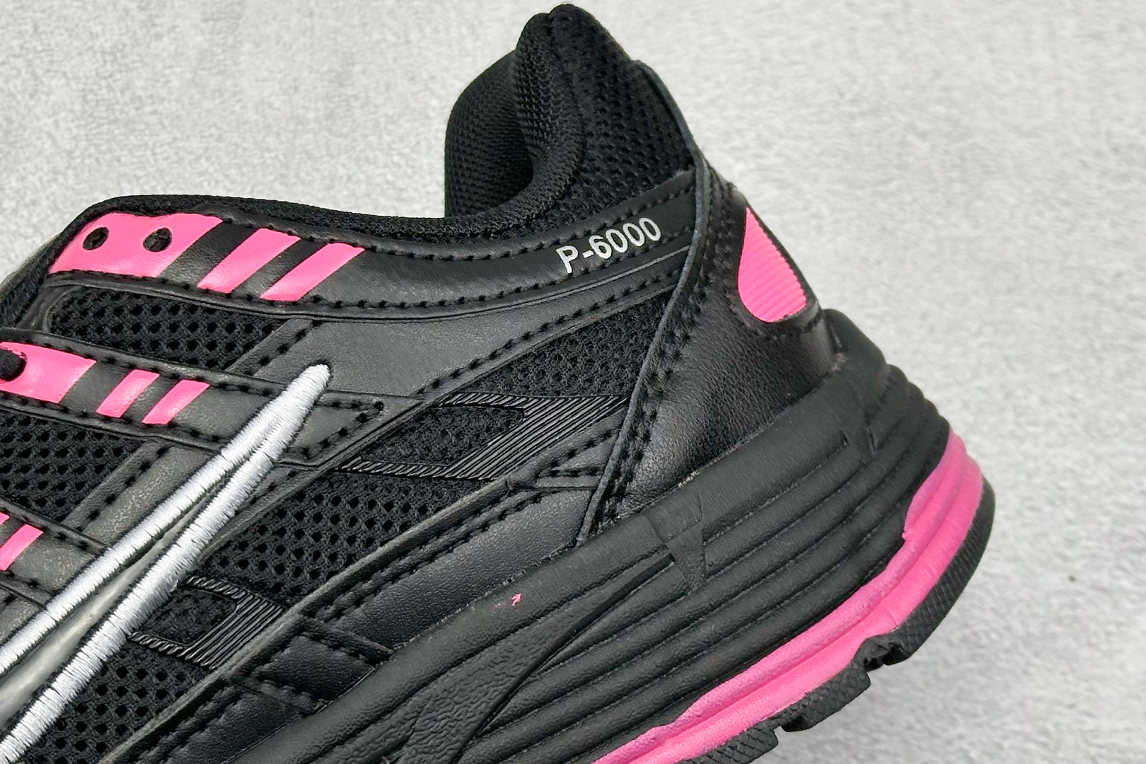 Nike P-6000 系列低帮复古老爹风休闲运动舒适慢跑鞋 CD6404-600