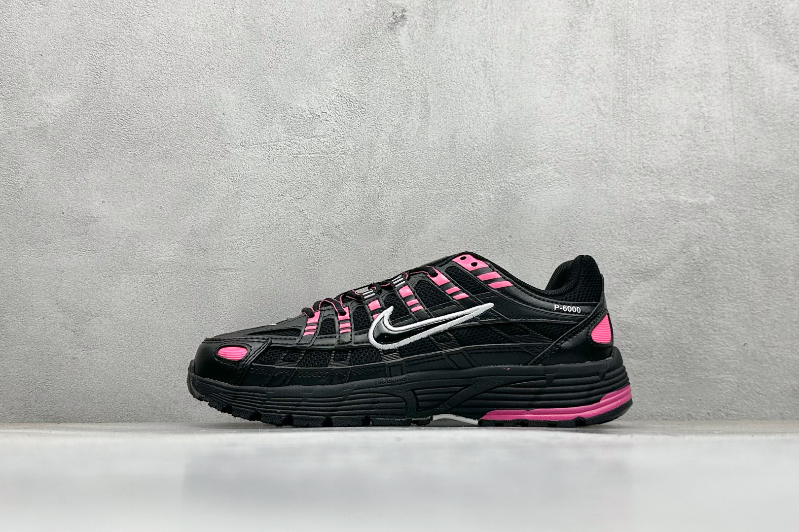 Nike P-6000 系列低帮复古老爹风休闲运动舒适慢跑鞋 CD6404-600