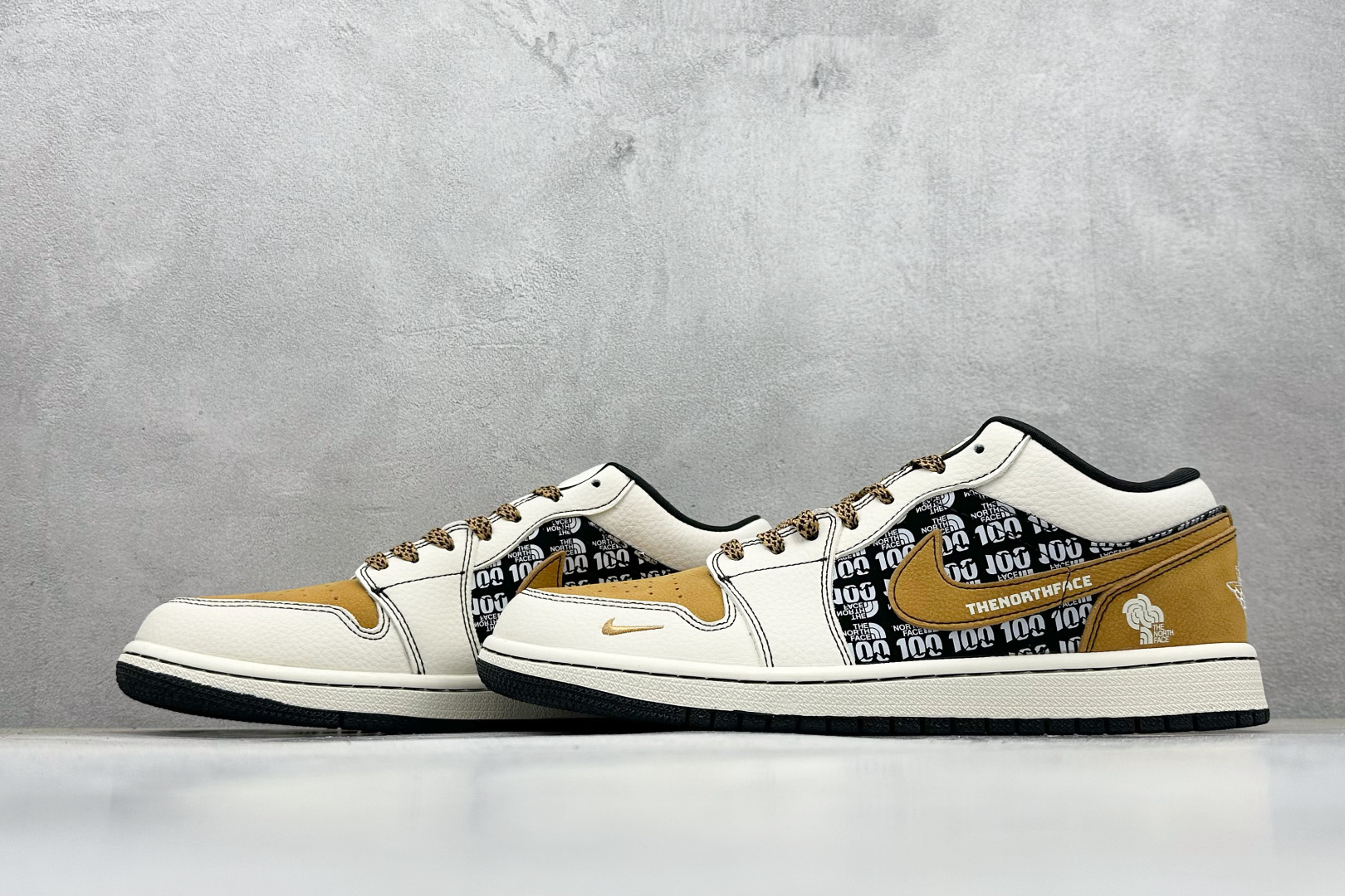 280 Travis Scott x Nike Air Jordan 1 Low x x Bearbrick Air Jordan 1 Low 反转白灰小勾倒钩 LD2025-001