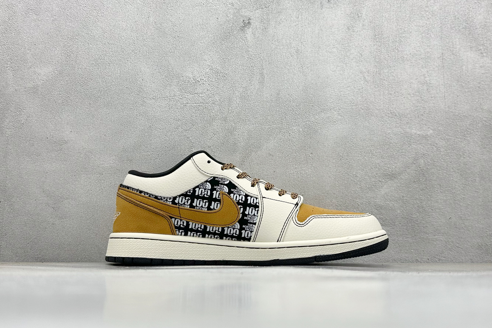 280 Travis Scott x Nike Air Jordan 1 Low x x Bearbrick Air Jordan 1 Low 反转白灰小勾倒钩 LD2025-001