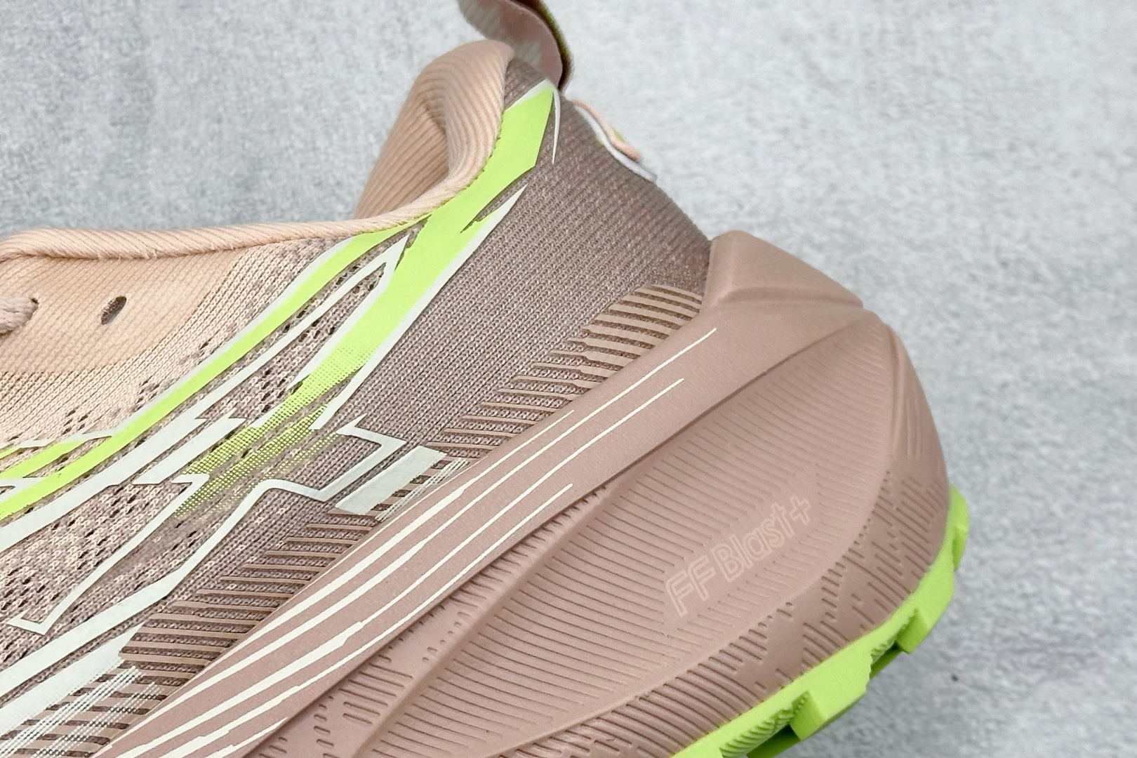 200 Asics Trabuco 4 亚瑟士运动休闲透气专业跑鞋 1012B769-700