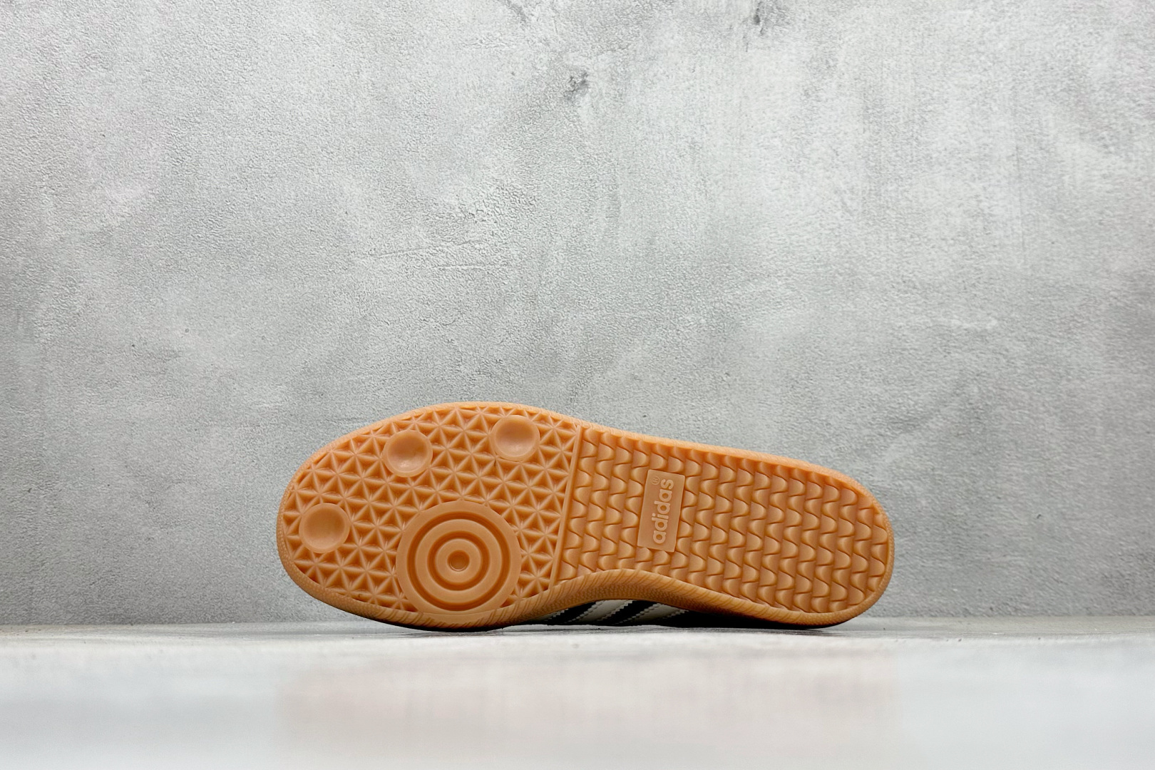 Adidas Originals Samba 阿迪达斯三叶草 桑巴舞系列绅士德训足球风百搭低帮休闲运动板鞋 JR8848