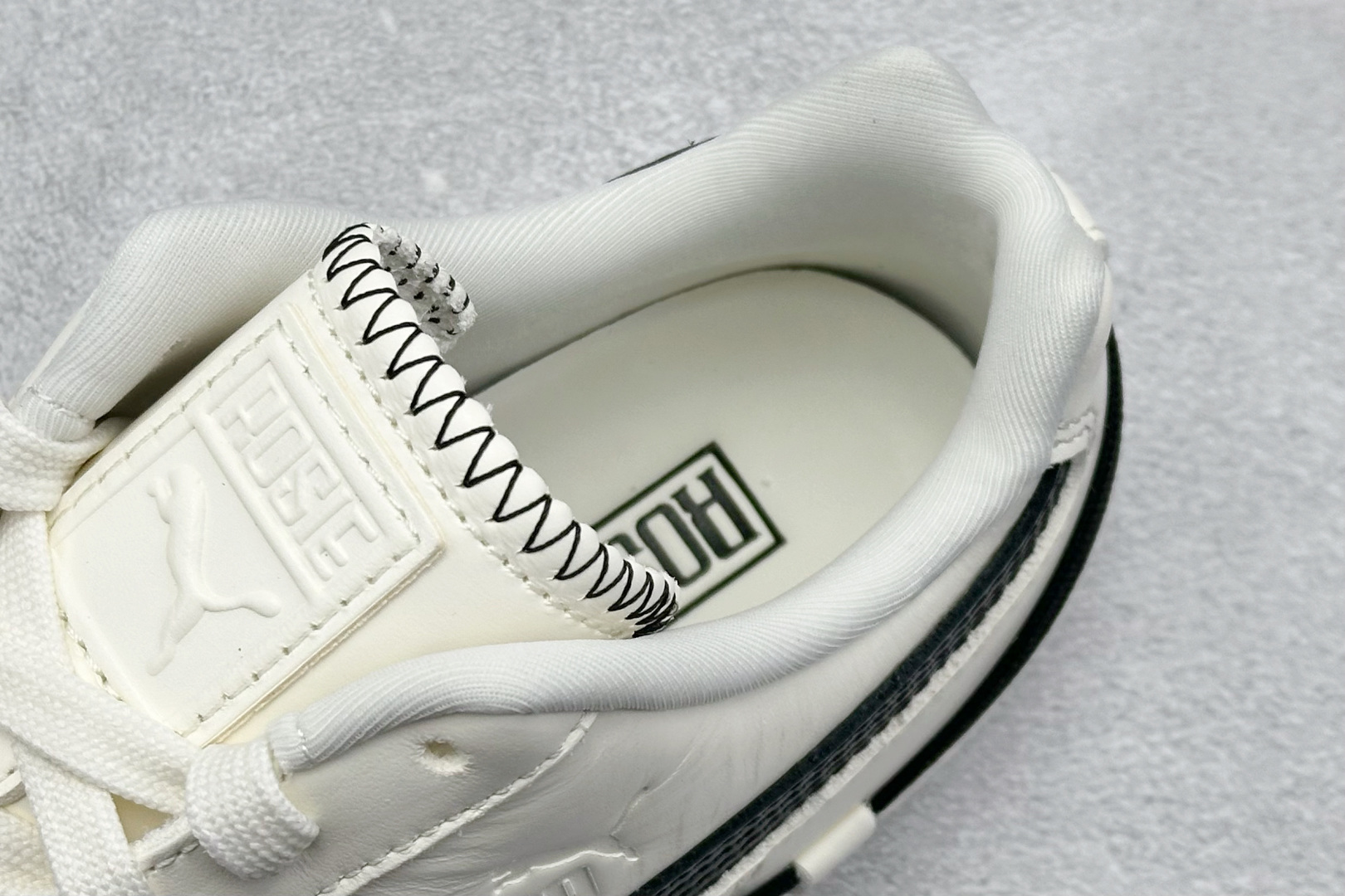 头层Rose x PUMA彪马 Speedcat 系列 联名款 赛车 德训双鞋带 绑带休闲运动低帮板鞋 404390-01