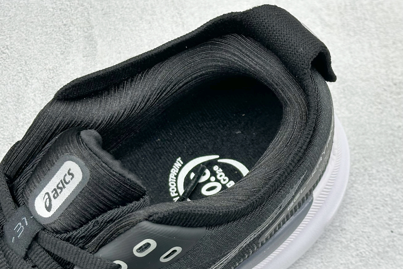 180 Asics Gel-Kayano 31代 运动休闲透气专业跑鞋 1011B867-002