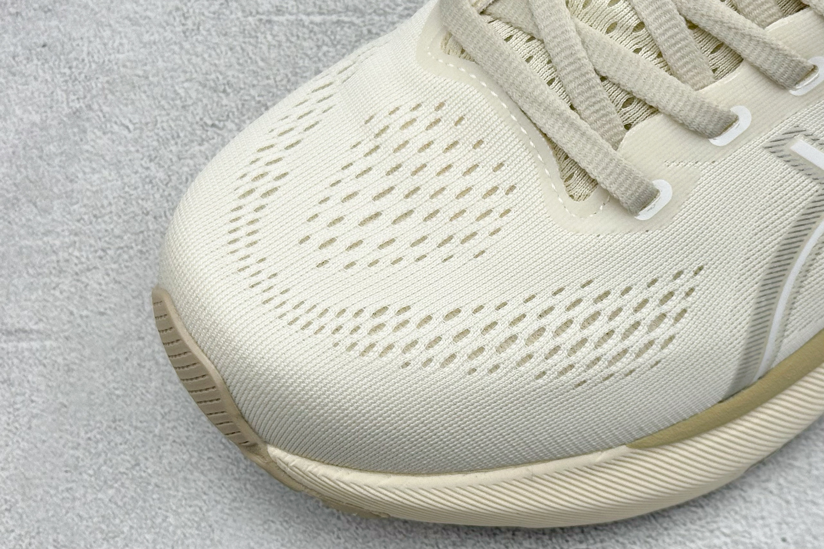 180 Asics Gel-Kayano 31代 运动休闲透气专业跑鞋 1011B994-200