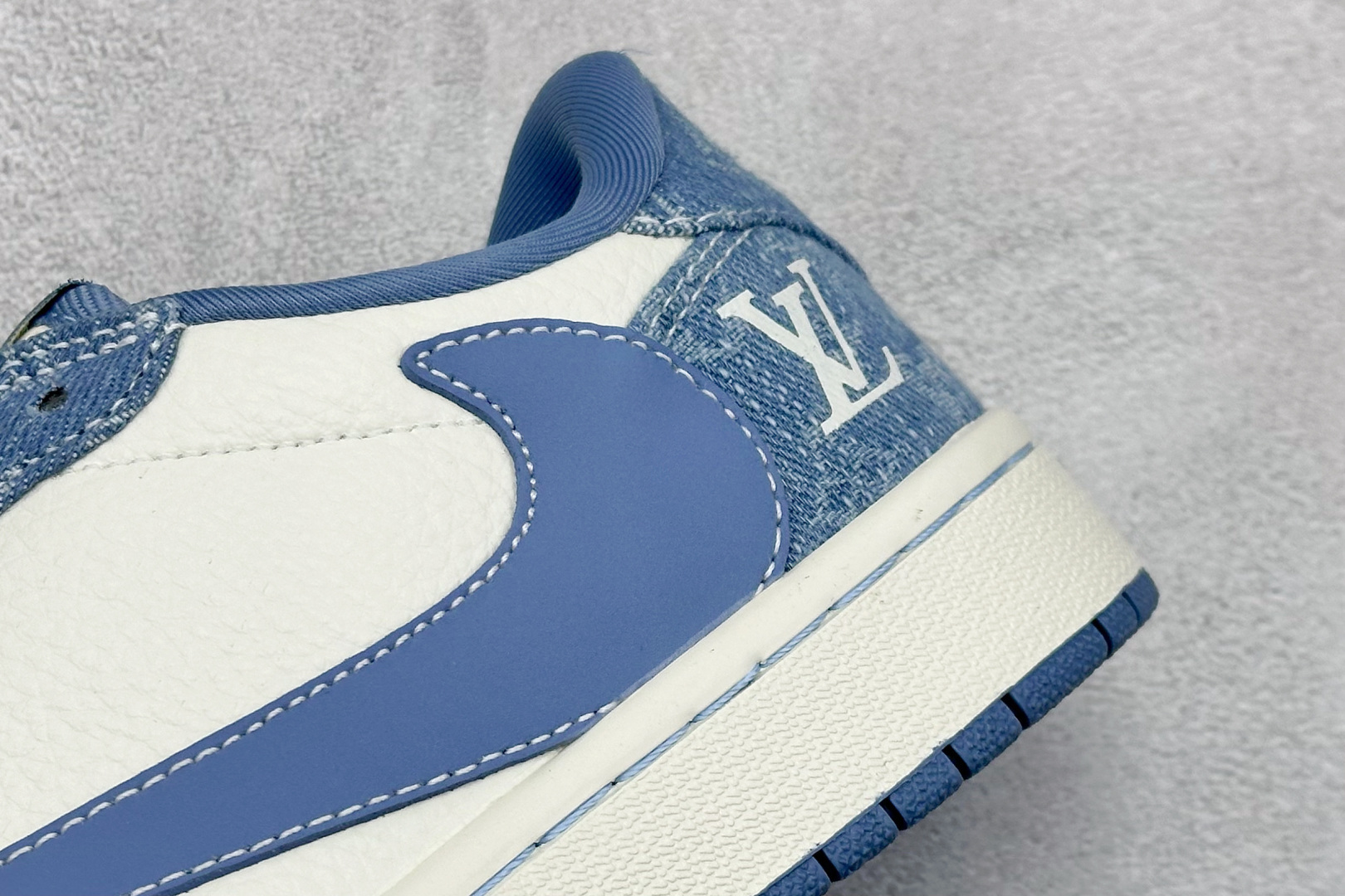 SC版Travis Scott x Fragment Design x Air Jordan 1 Low SP AJ1 乔1 LV联名 天空蓝牛仔 低帮文化休闲板鞋 SC0601-056
