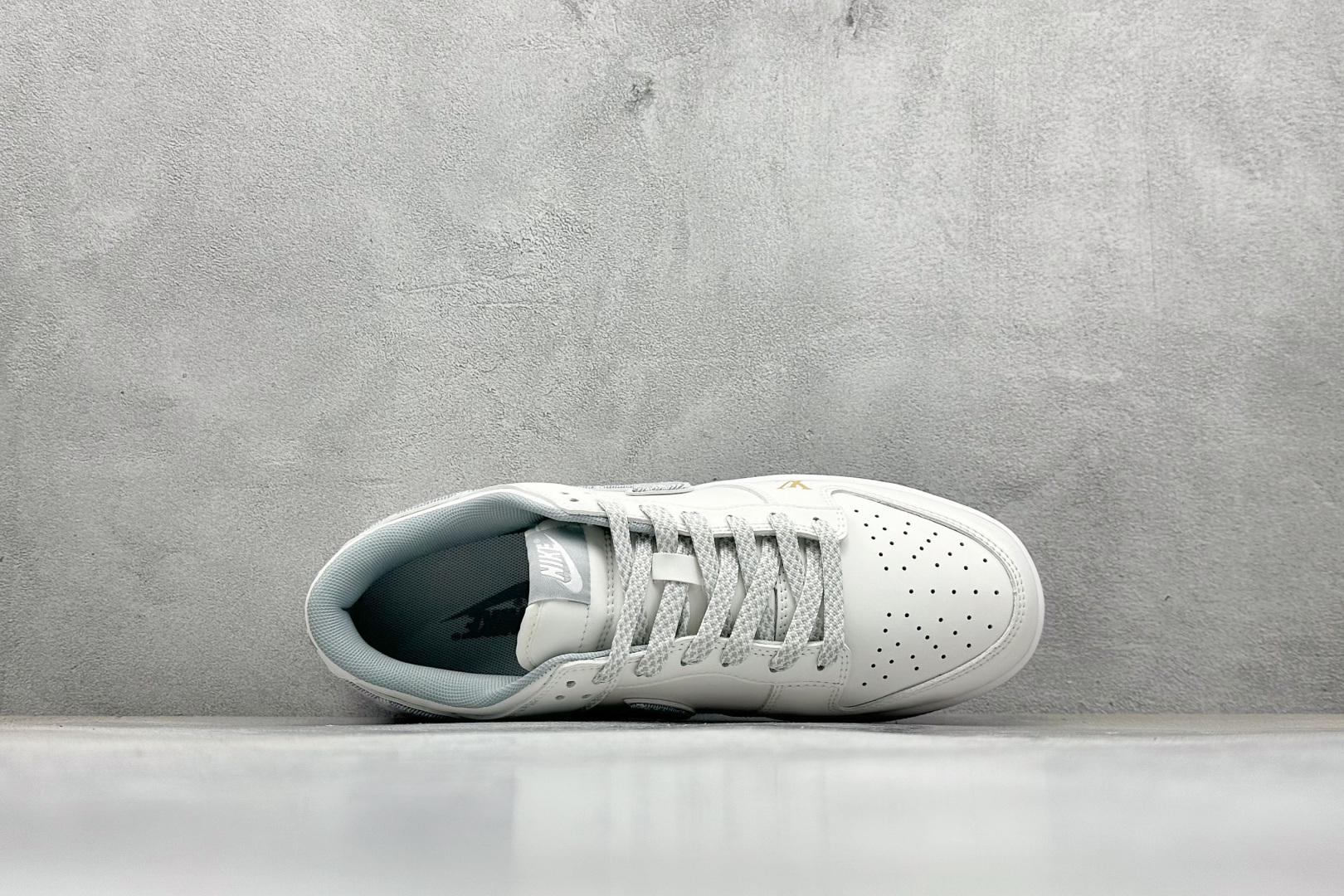 XC版Nike SB Dunk Low LV联名 灰牛仔勾 周年高端定制 低帮休闲板鞋 CS1688-126