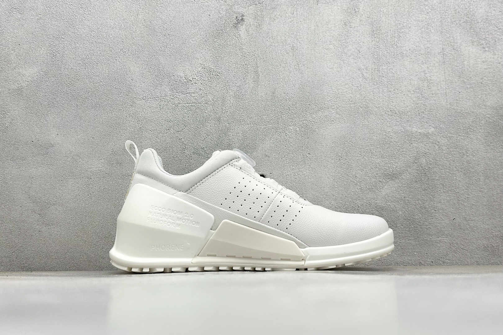 300 ECCO爱步男鞋 夏季运动鞋潮酷时尚跑步鞋 800874