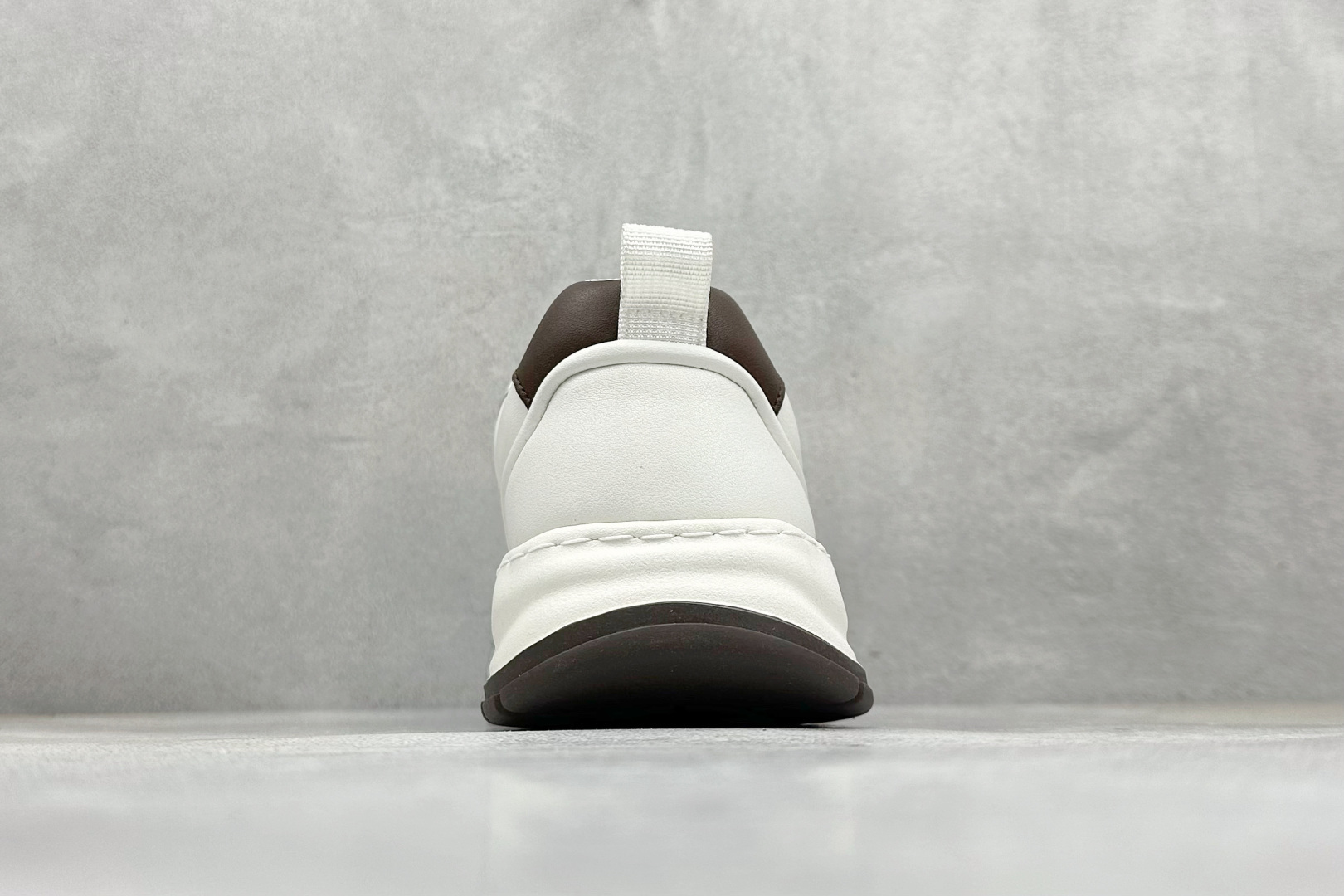 420 PRADA 普拉达 厚底徽标 低帮休闲运动鞋