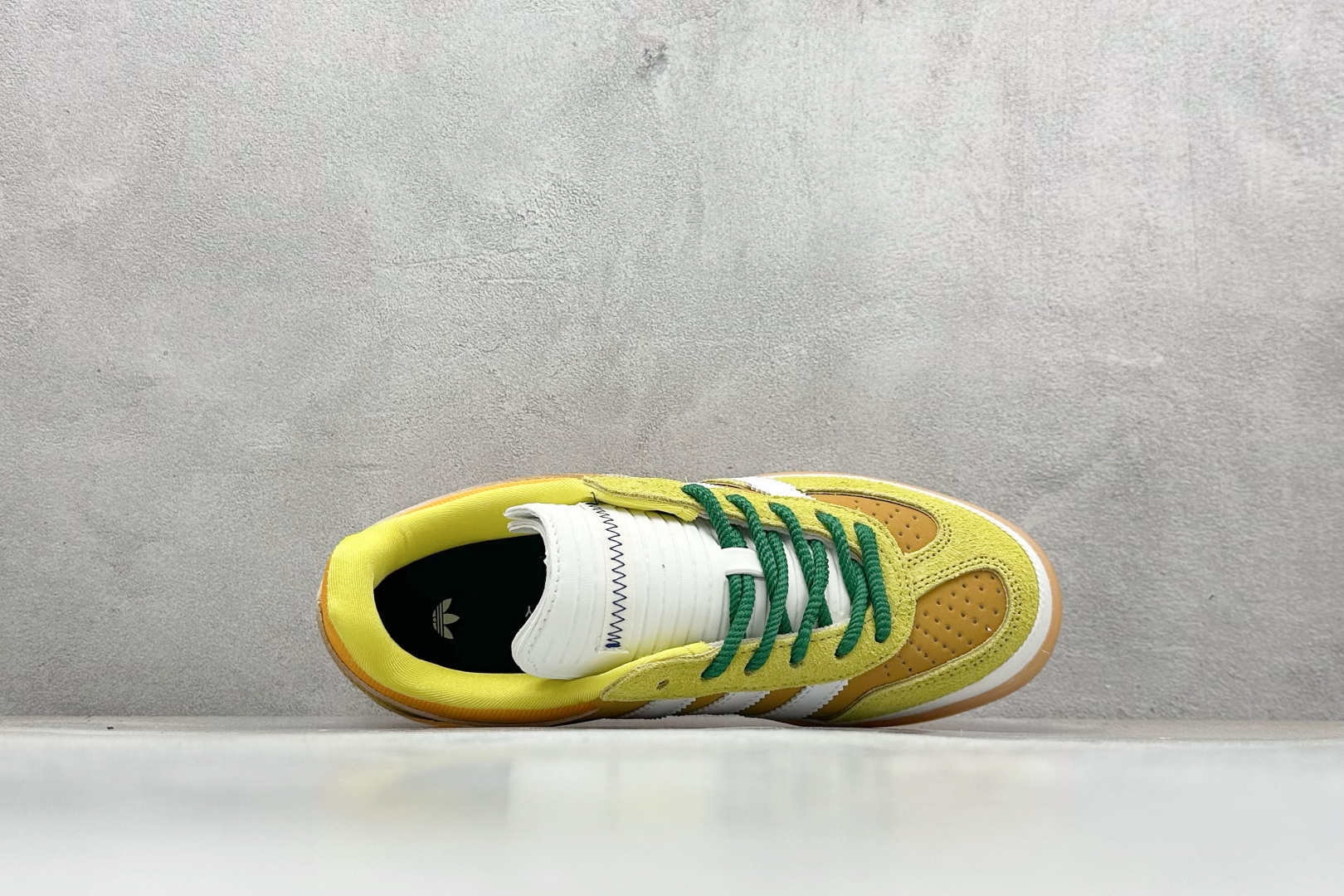 Bad Bunny x Adidas Gazelle Indoor 联名款 三叶草复古休闲防滑耐磨低帮板鞋 JS5051