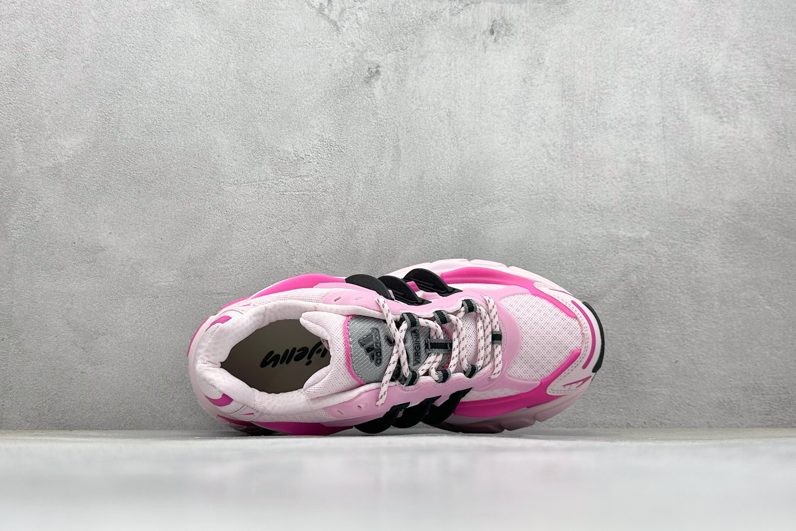 Adidas Originals Adistar Jellyfish 阿迪复古舒适防滑减震运动鞋货号：j